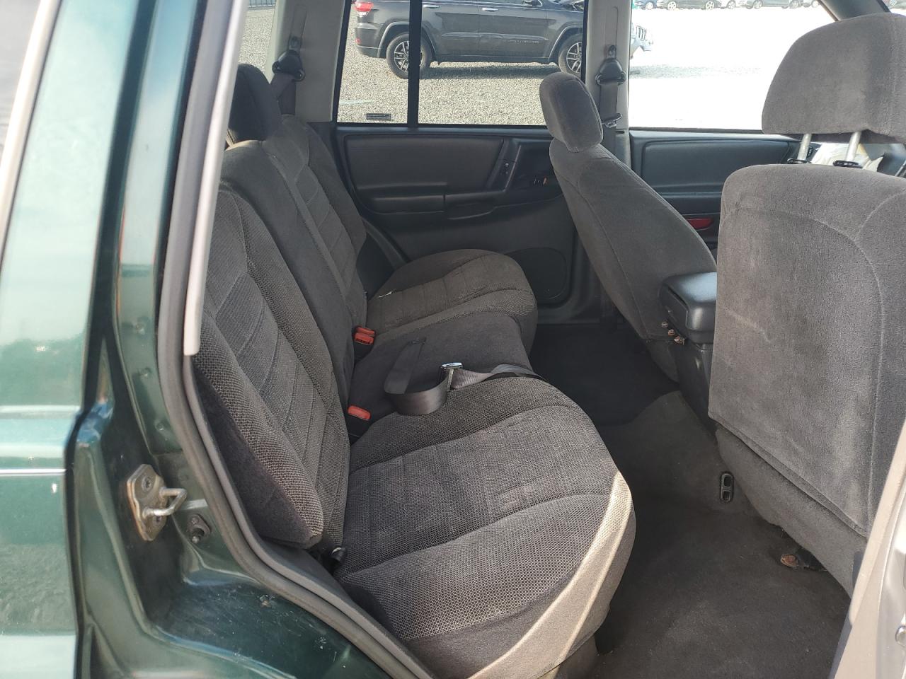 1998 Jeep Grand Cherokee Laredo Green vin: 1J4FX58S4WC317810