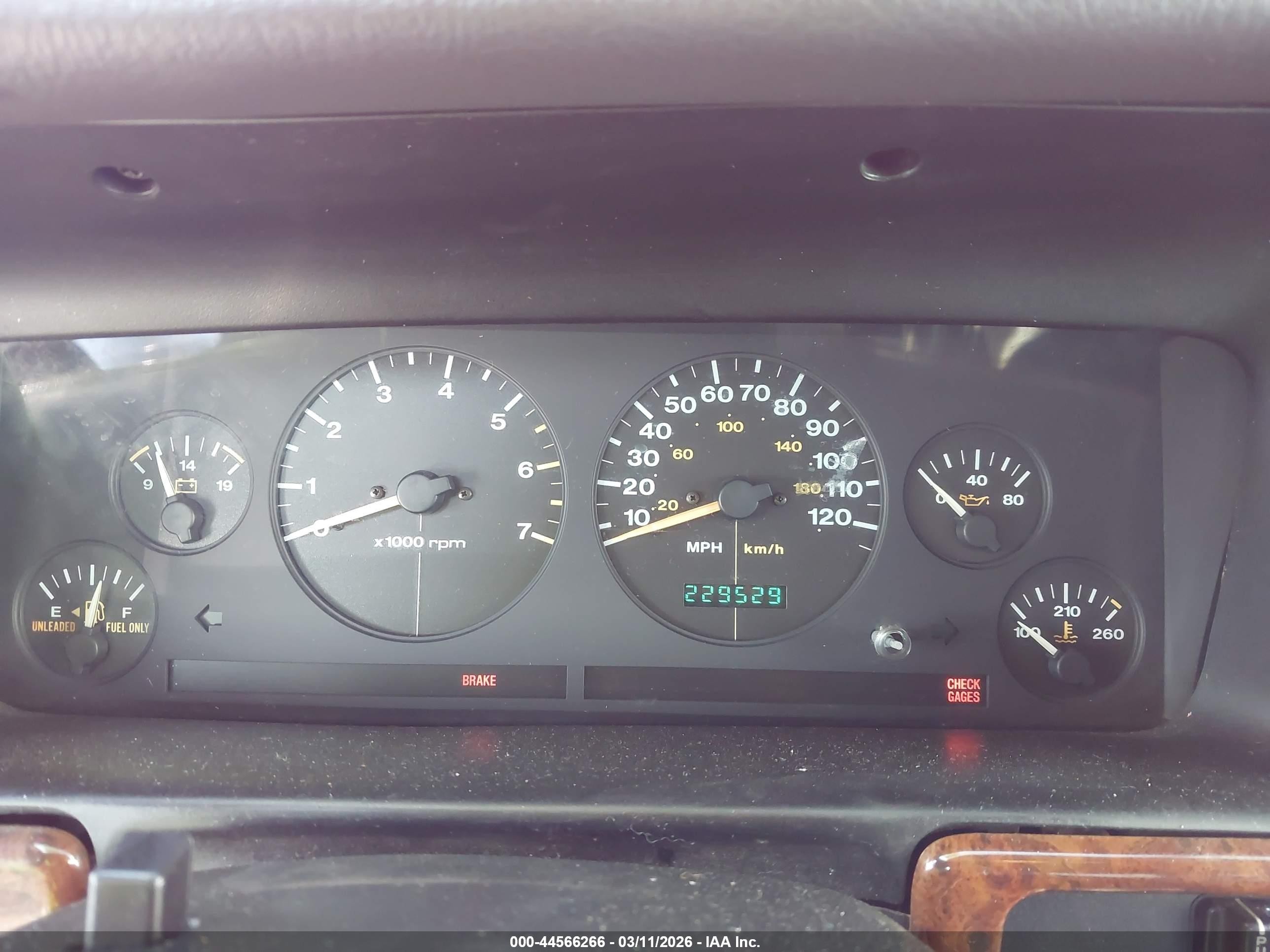1996 Jeep Grand Cherokee Laredo Red vin: 1J4FX58S5TC339665