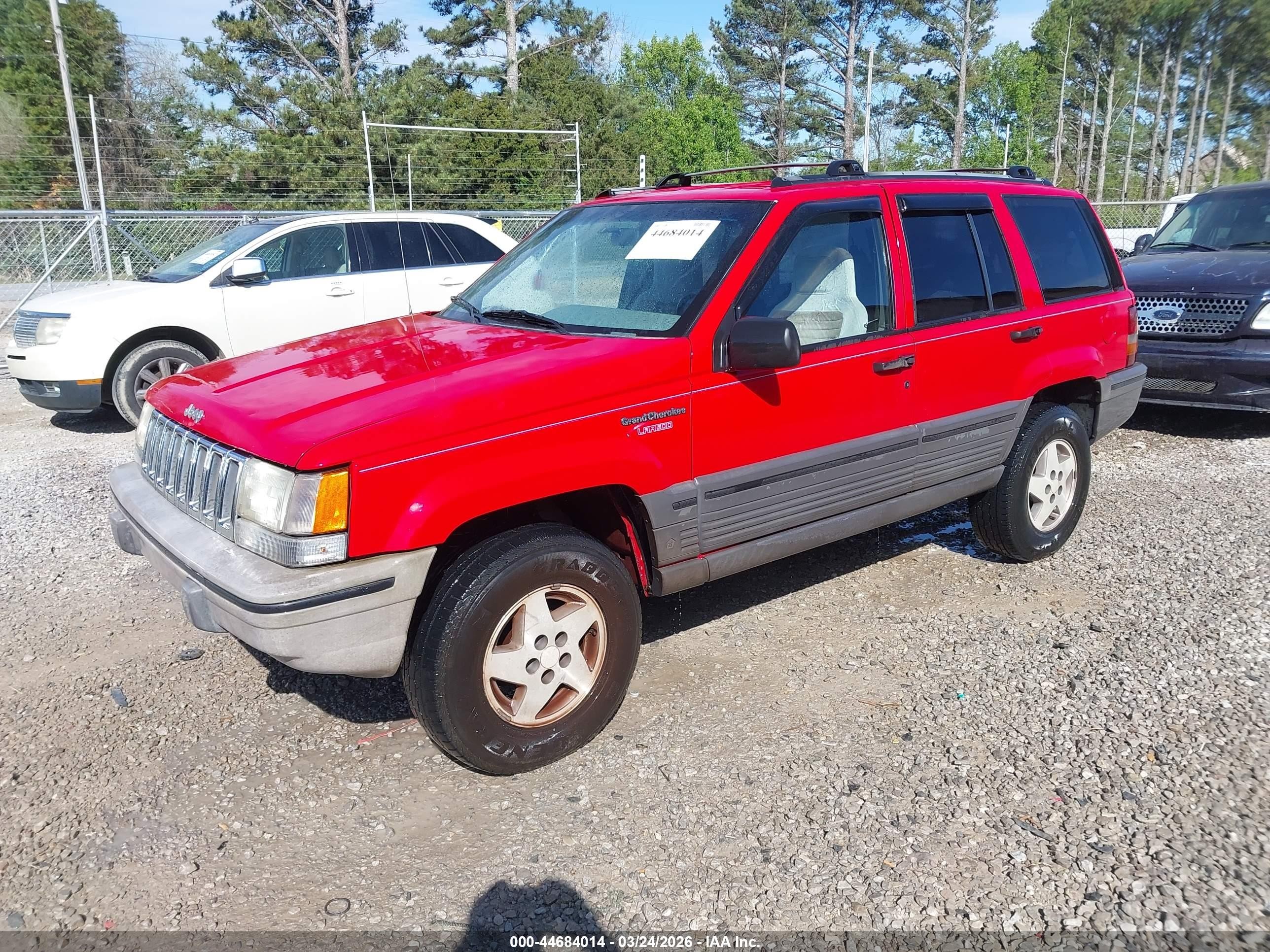 1995 Jeep Grand Cherokee Laredo Red vin: 1J4FX58S6SC680166
