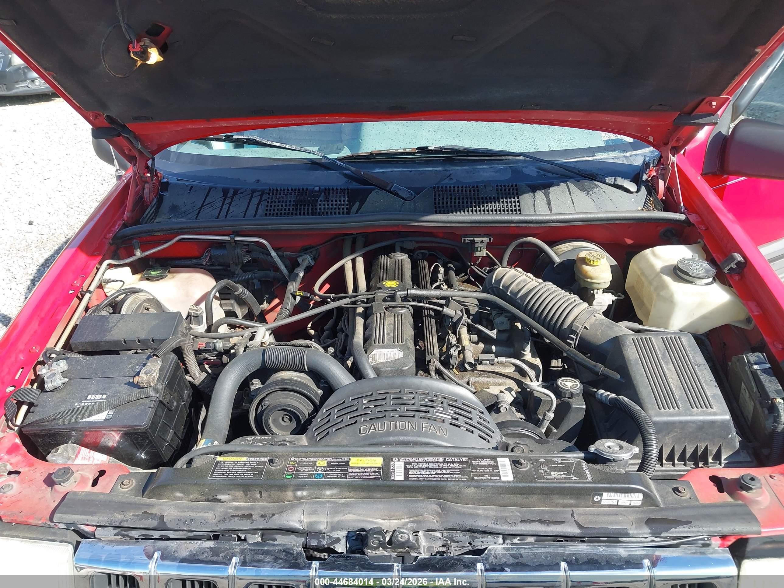 1995 Jeep Grand Cherokee Laredo Red vin: 1J4FX58S6SC680166