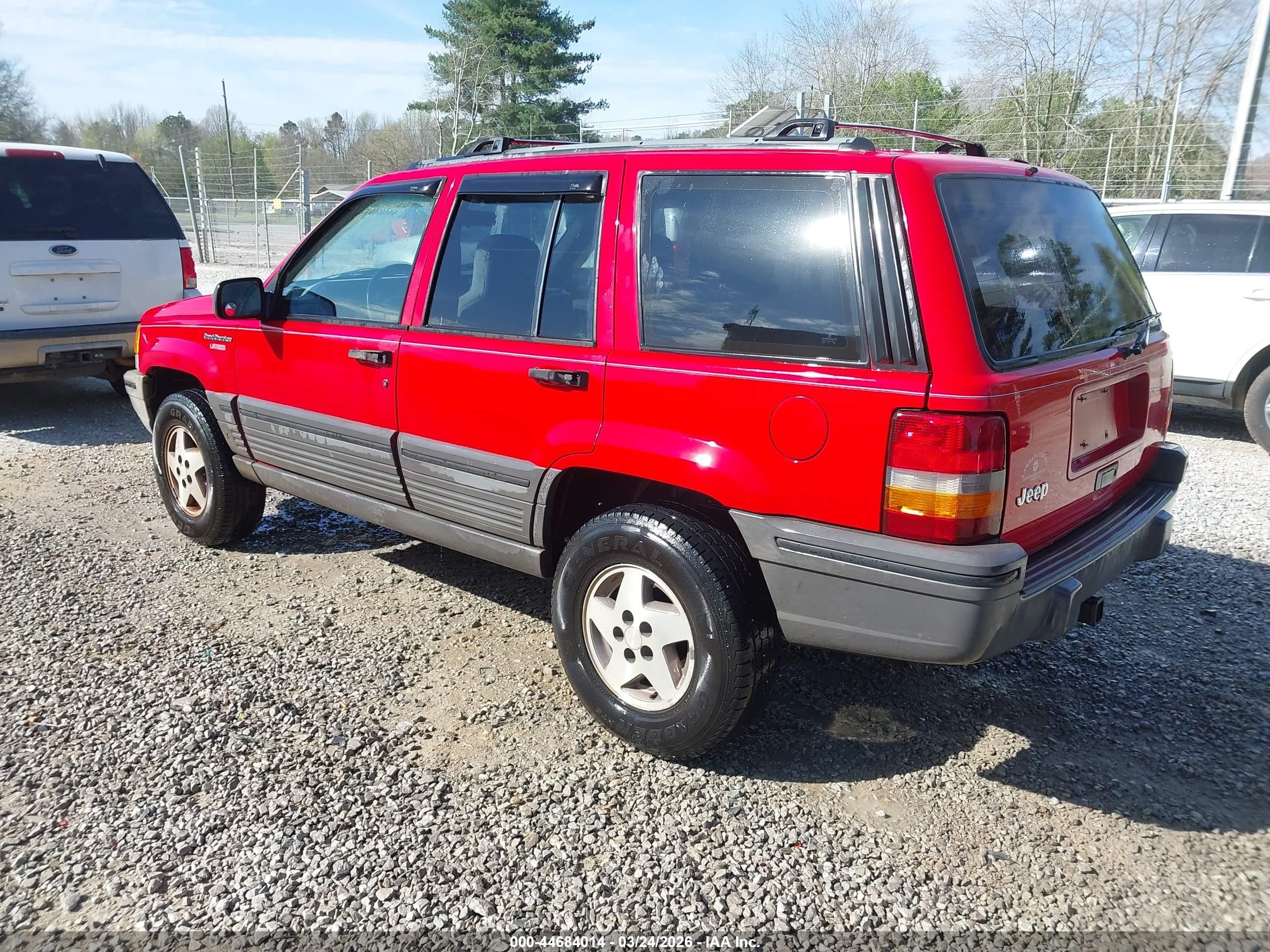1995 Jeep Grand Cherokee Laredo Red vin: 1J4FX58S6SC680166
