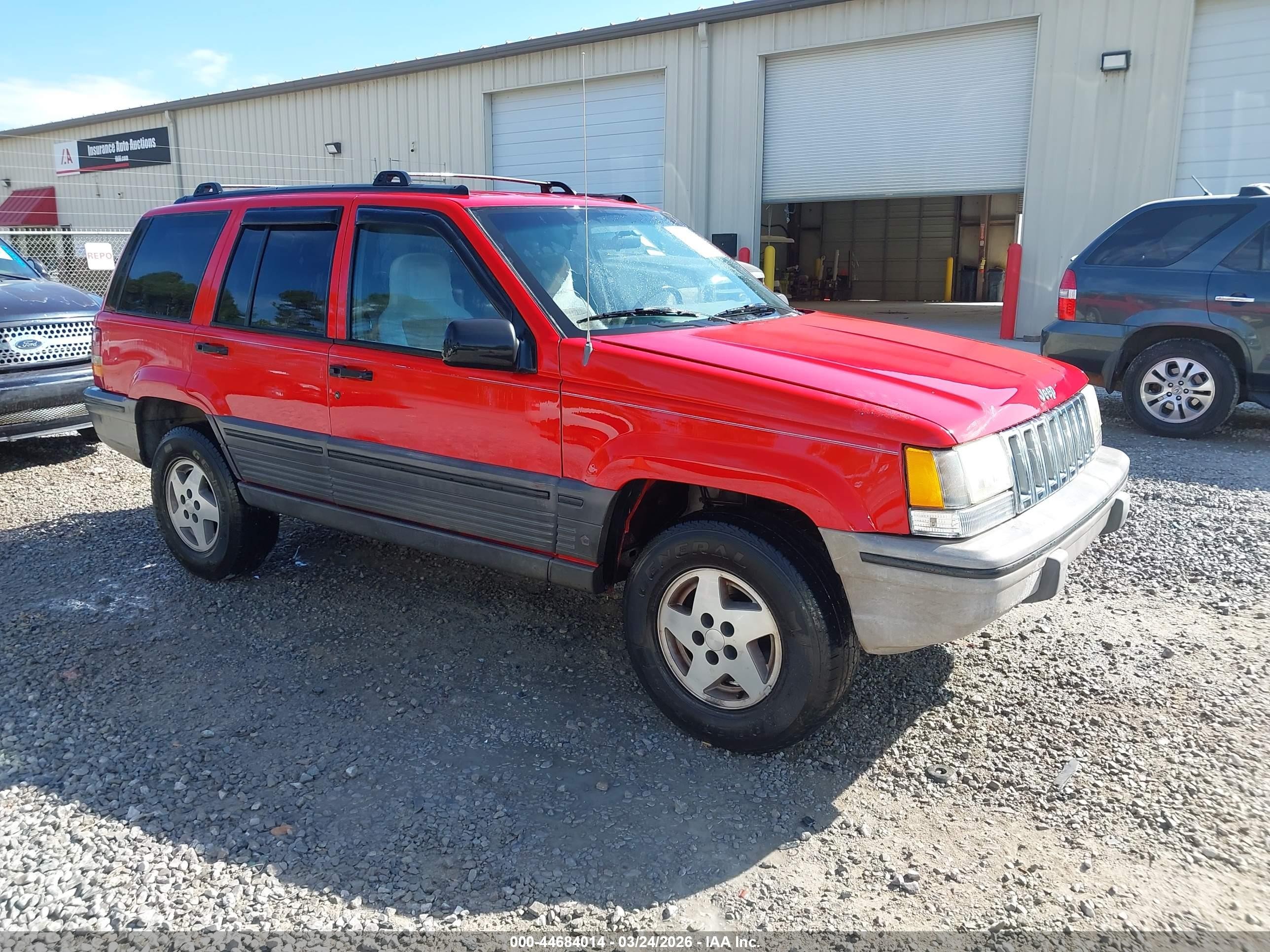 1995 Jeep Grand Cherokee Laredo Red vin: 1J4FX58S6SC680166