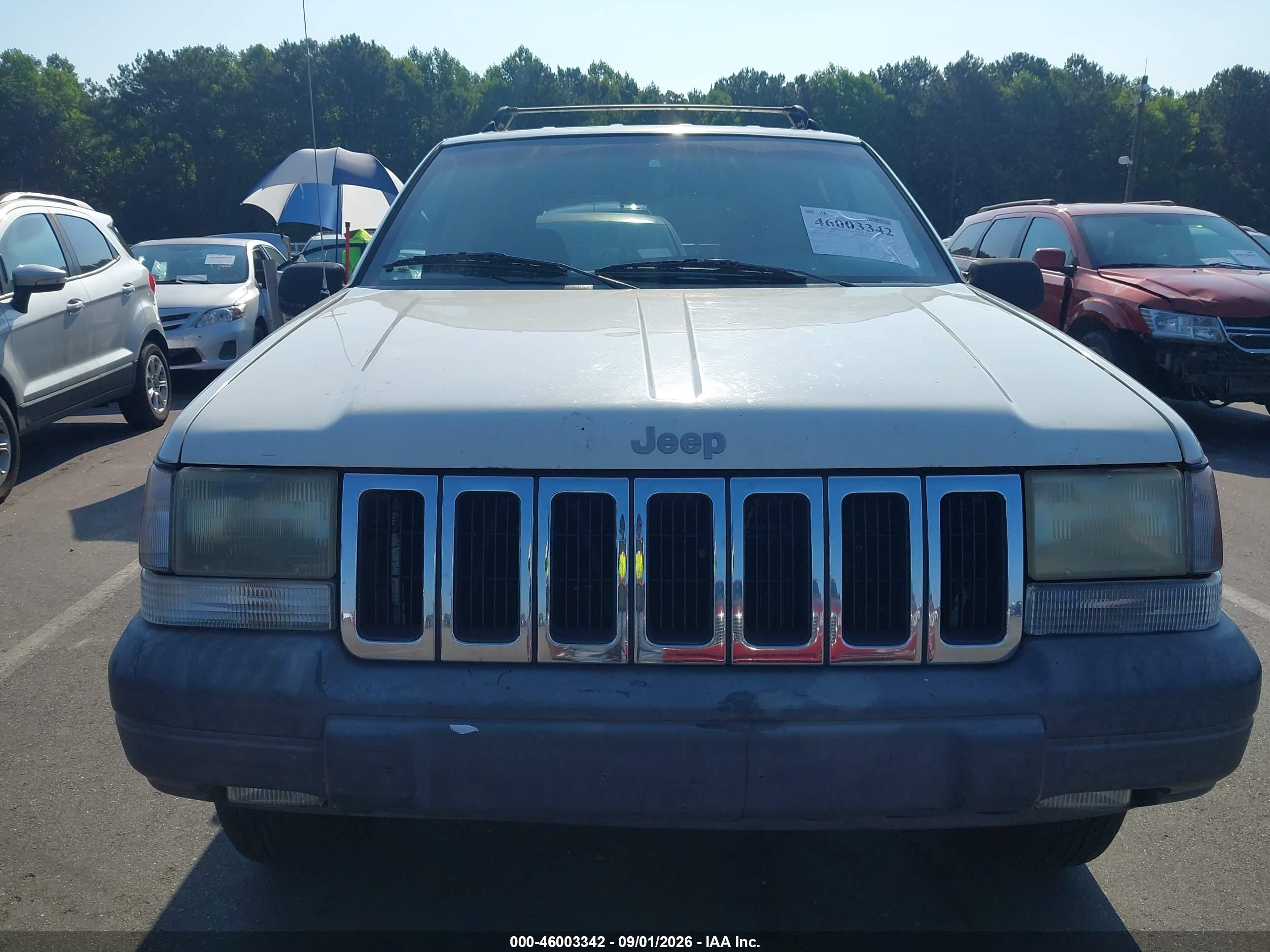 1997 Jeep Grand Cherokee Laredo/tsi White vin: 1J4FX58S7VC629764
