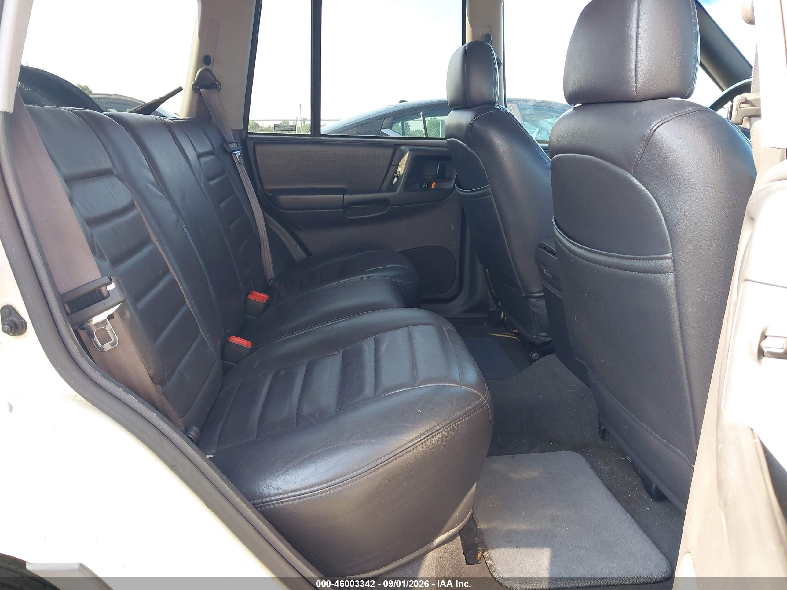 1997 Jeep Grand Cherokee Laredo/tsi White vin: 1J4FX58S7VC629764