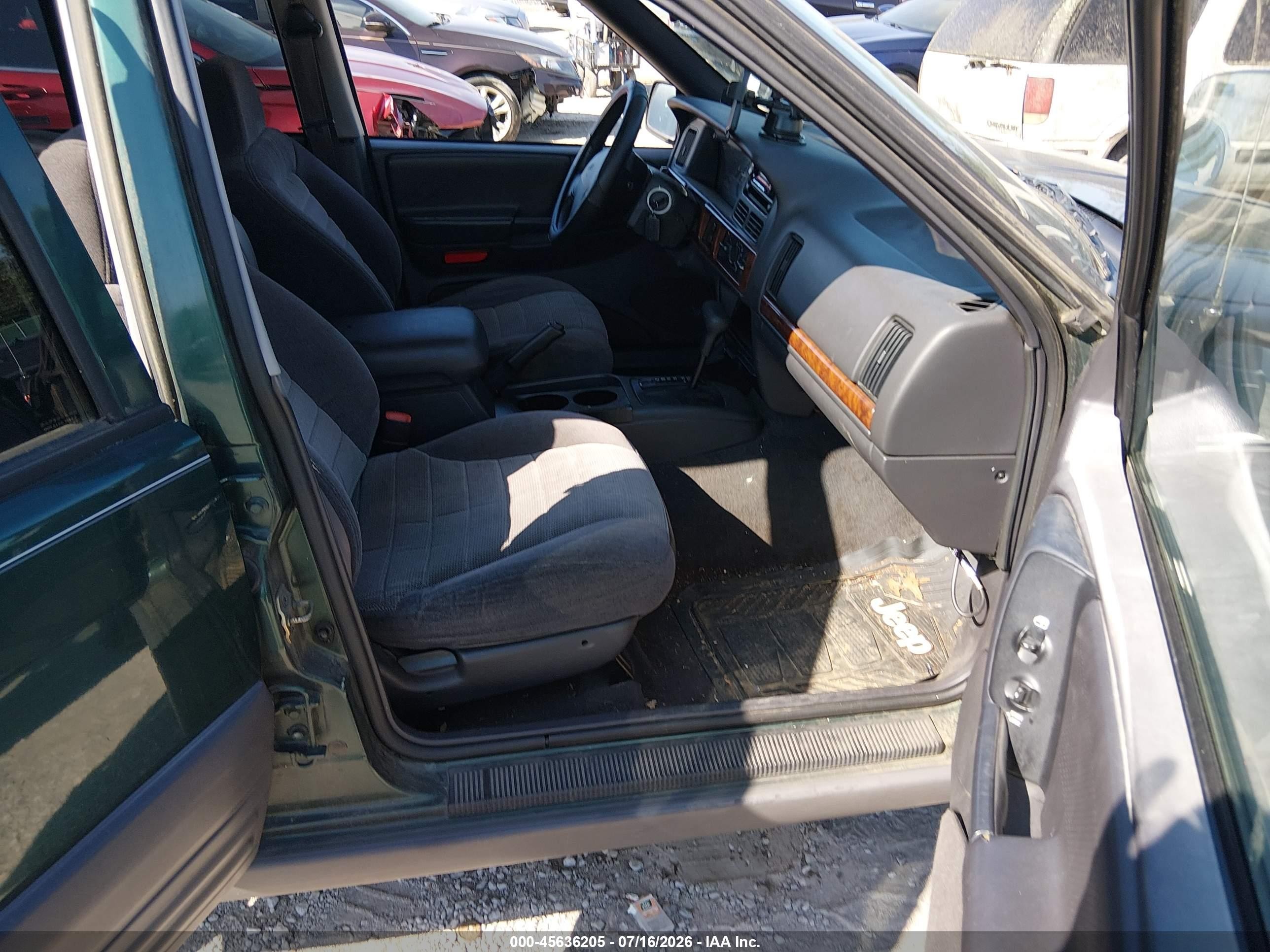 1998 Jeep Grand Cherokee Laredo Green vin: 1J4FX58S8WC145460