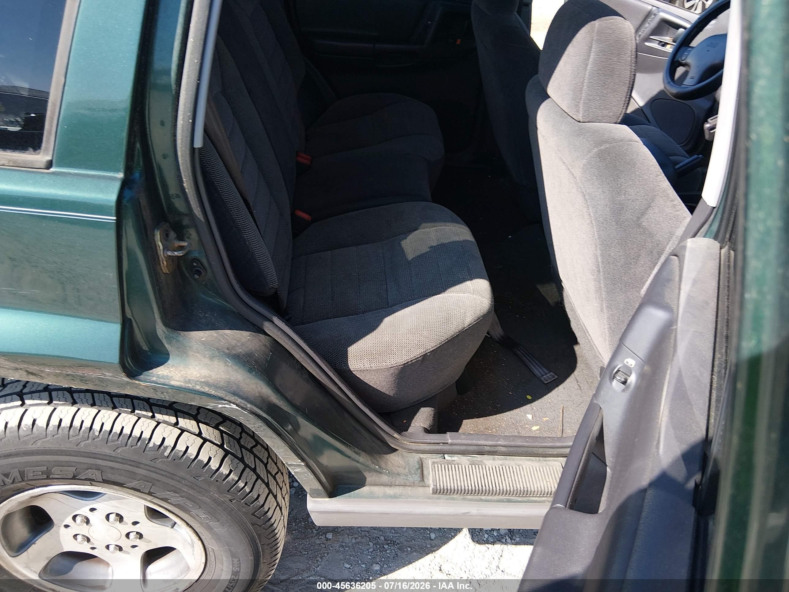 1998 Jeep Grand Cherokee Laredo Green vin: 1J4FX58S8WC145460