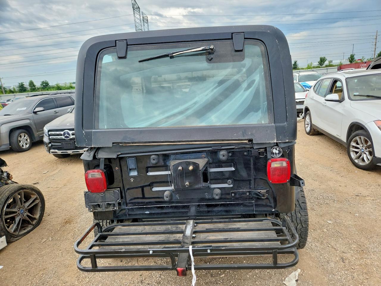 1993 Jeep Wrangler / Yj S Black vin: 1J4FY19P0PP215768