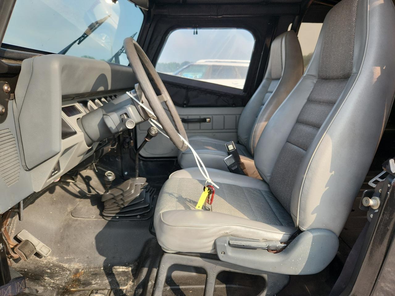1993 Jeep Wrangler / Yj S Black vin: 1J4FY19P2PP263949
