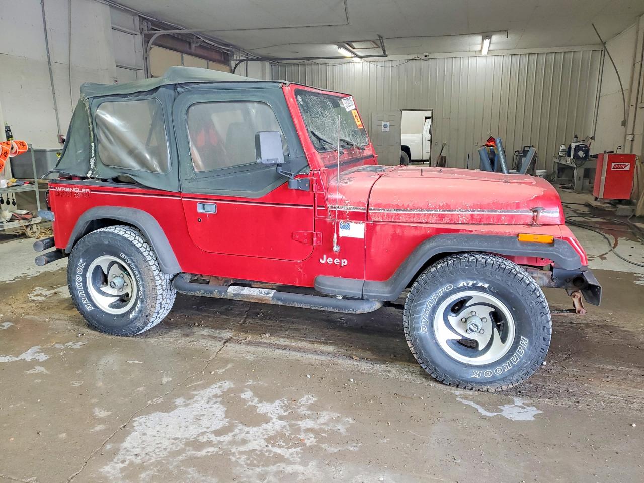 1994 Jeep Wrangler / Yj S Red vin: 1J4FY19P2RP410788