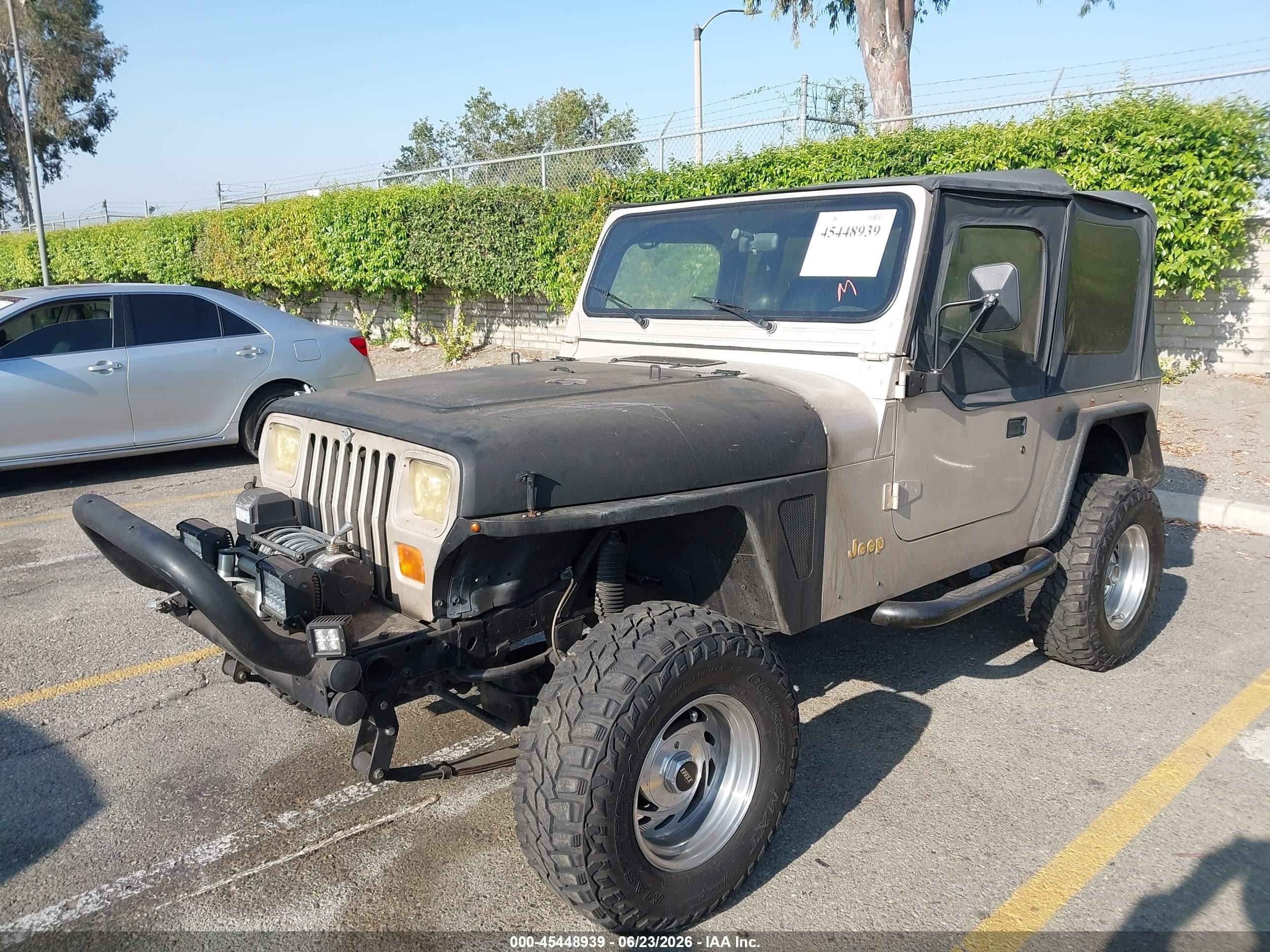 1995 Jeep Wrangler / Yj S/rio Grande Бежевый vin: 1J4FY19P2SP246416