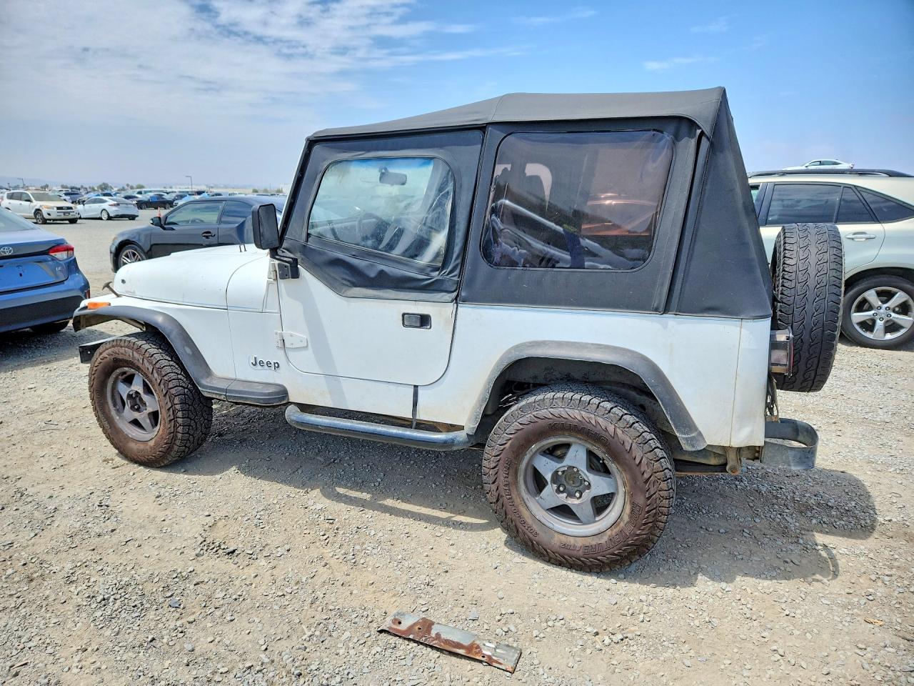 1993 Jeep Wrangler / Yj S White vin: 1J4FY19P3PP219989