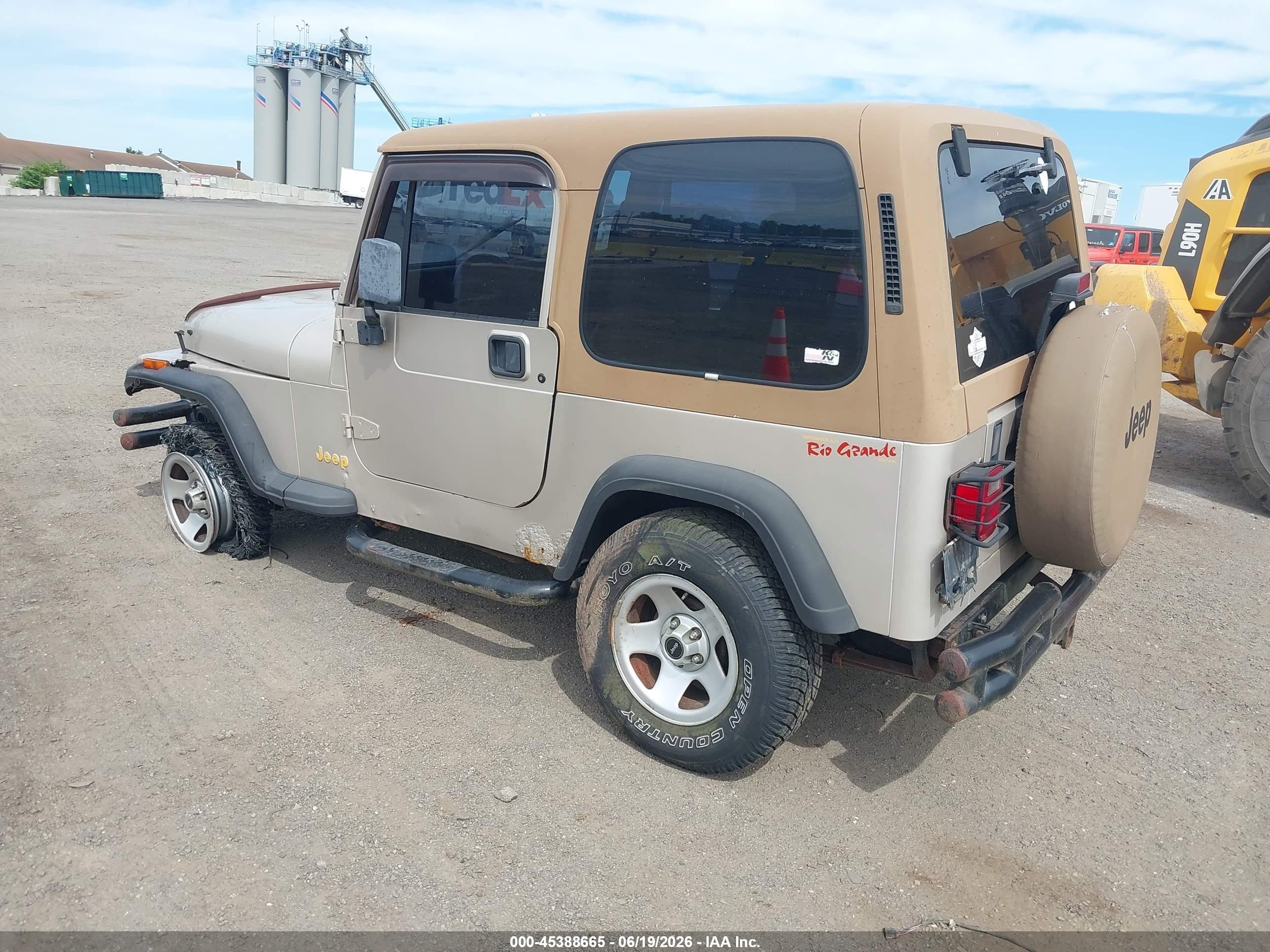 1995 Jeep Wrangler / Yj S/rio Grande Tan vin: 1J4FY19P3SP236543