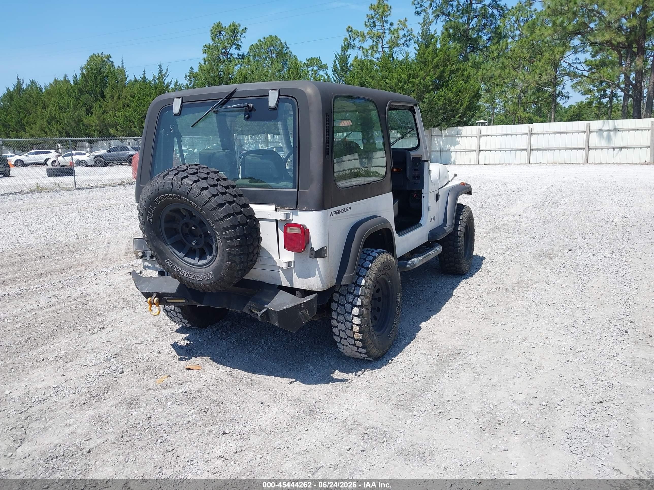 1995 Jeep Wrangler / Yj S/rio Grande White vin: 1J4FY19P3SP271664