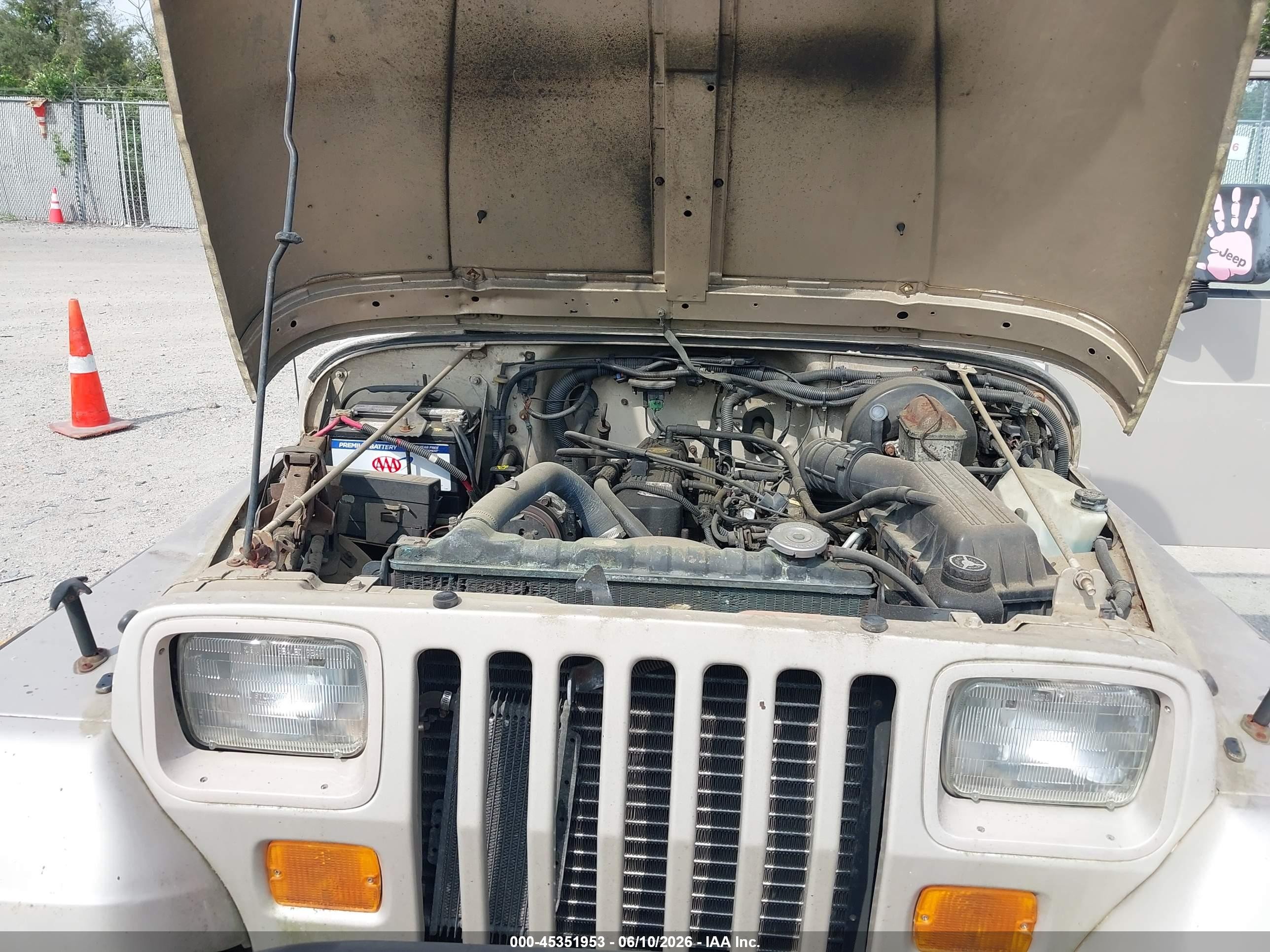 1995 Jeep Wrangler / Yj S/rio Grande Желто-коричневый vin: 1J4FY19P3SP286309