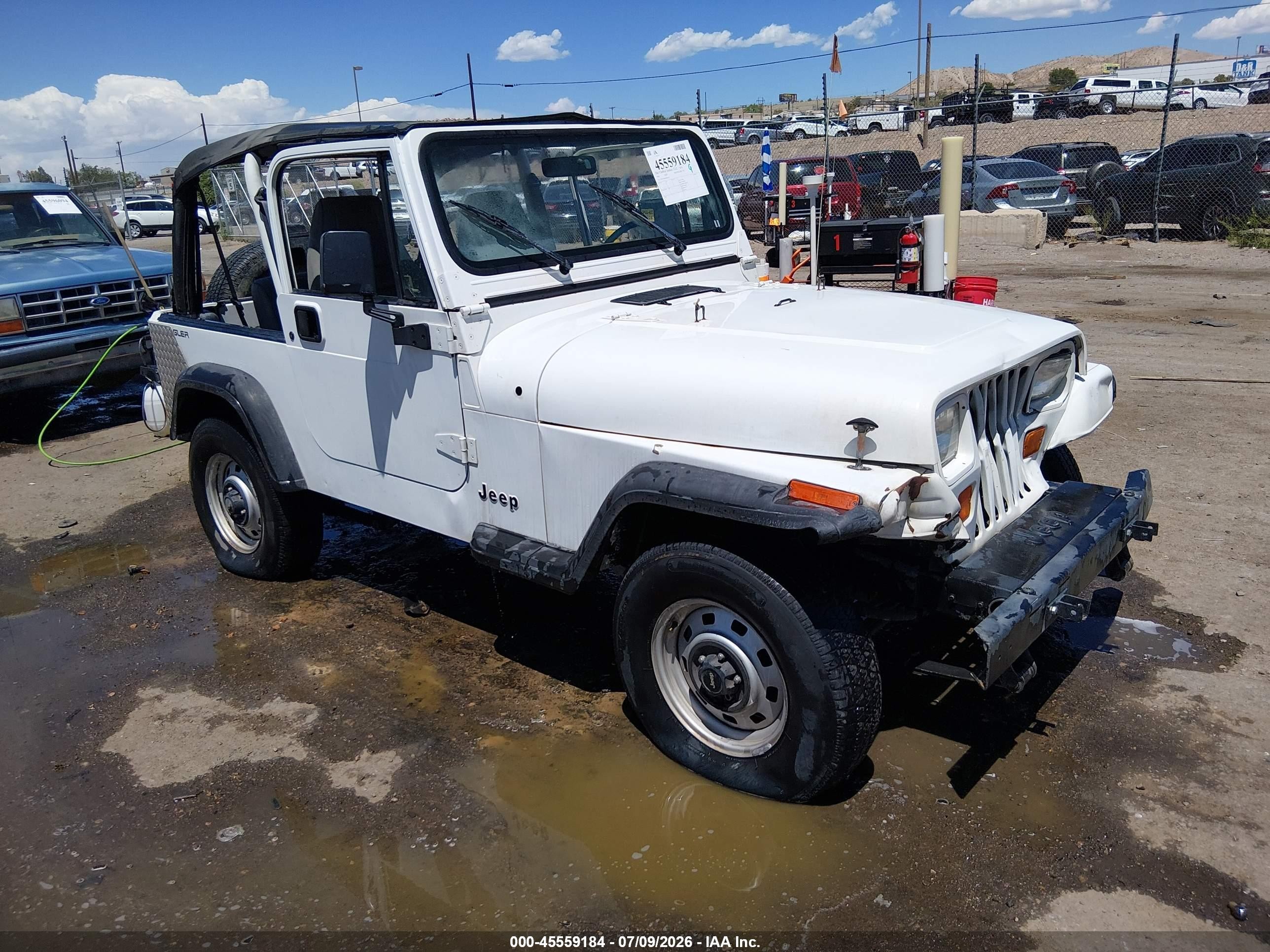 1994 Jeep Wrangler / Yj S White vin: 1J4FY19P4RP406452