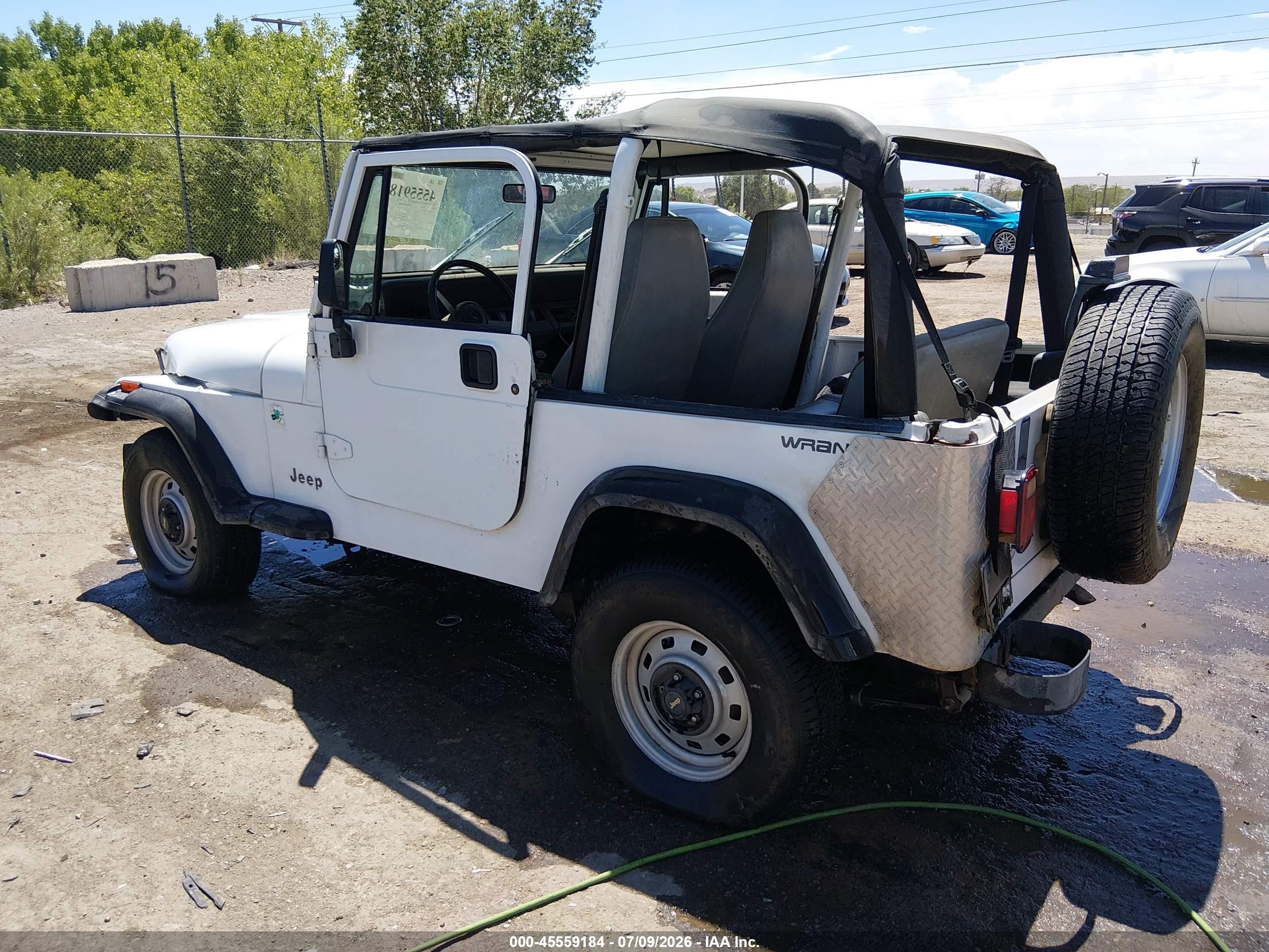 1994 Jeep Wrangler / Yj S White vin: 1J4FY19P4RP406452