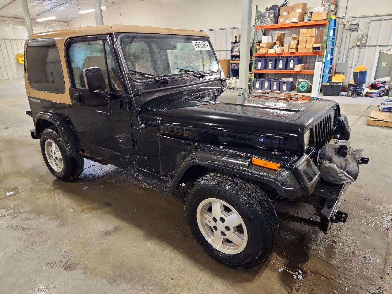 1995 Jeep Wrangler / Yj S Черный vin: 1J4FY19P4SP236891