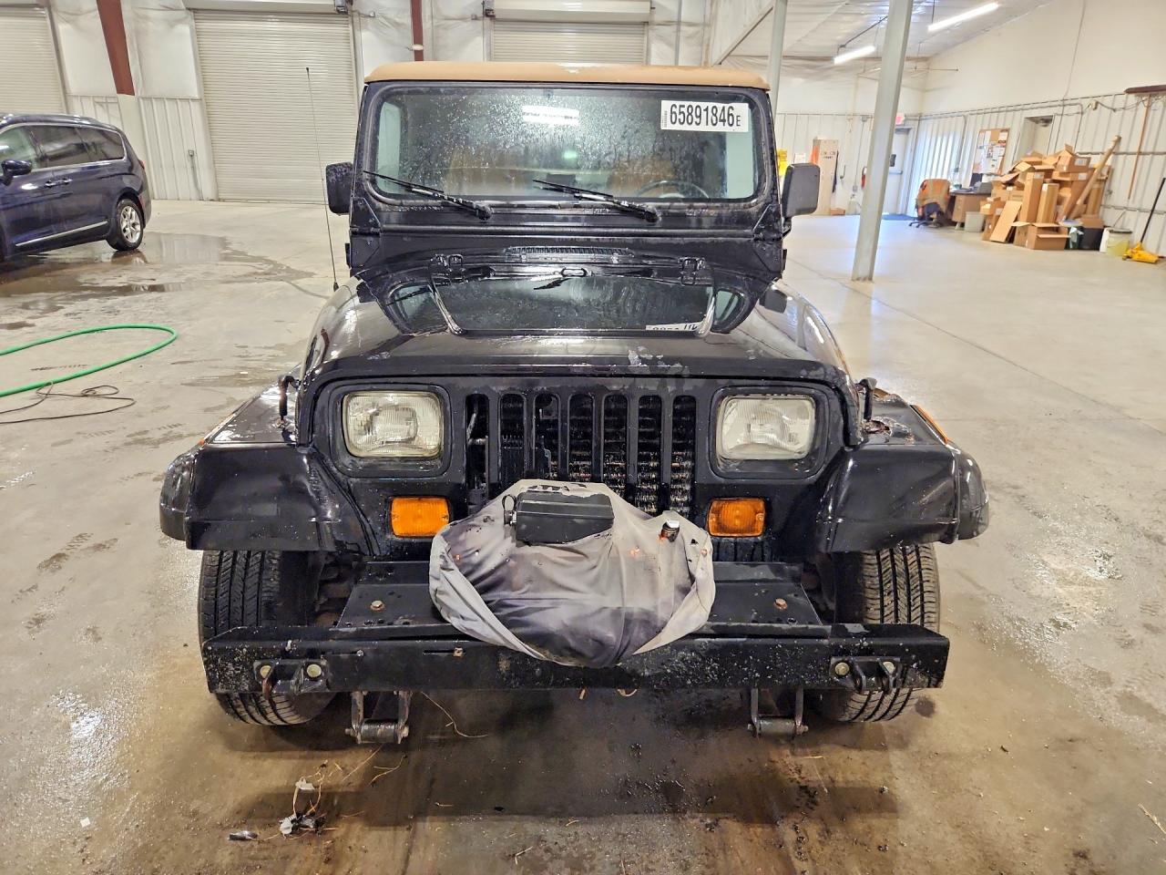 1995 Jeep Wrangler / Yj S Черный vin: 1J4FY19P4SP236891