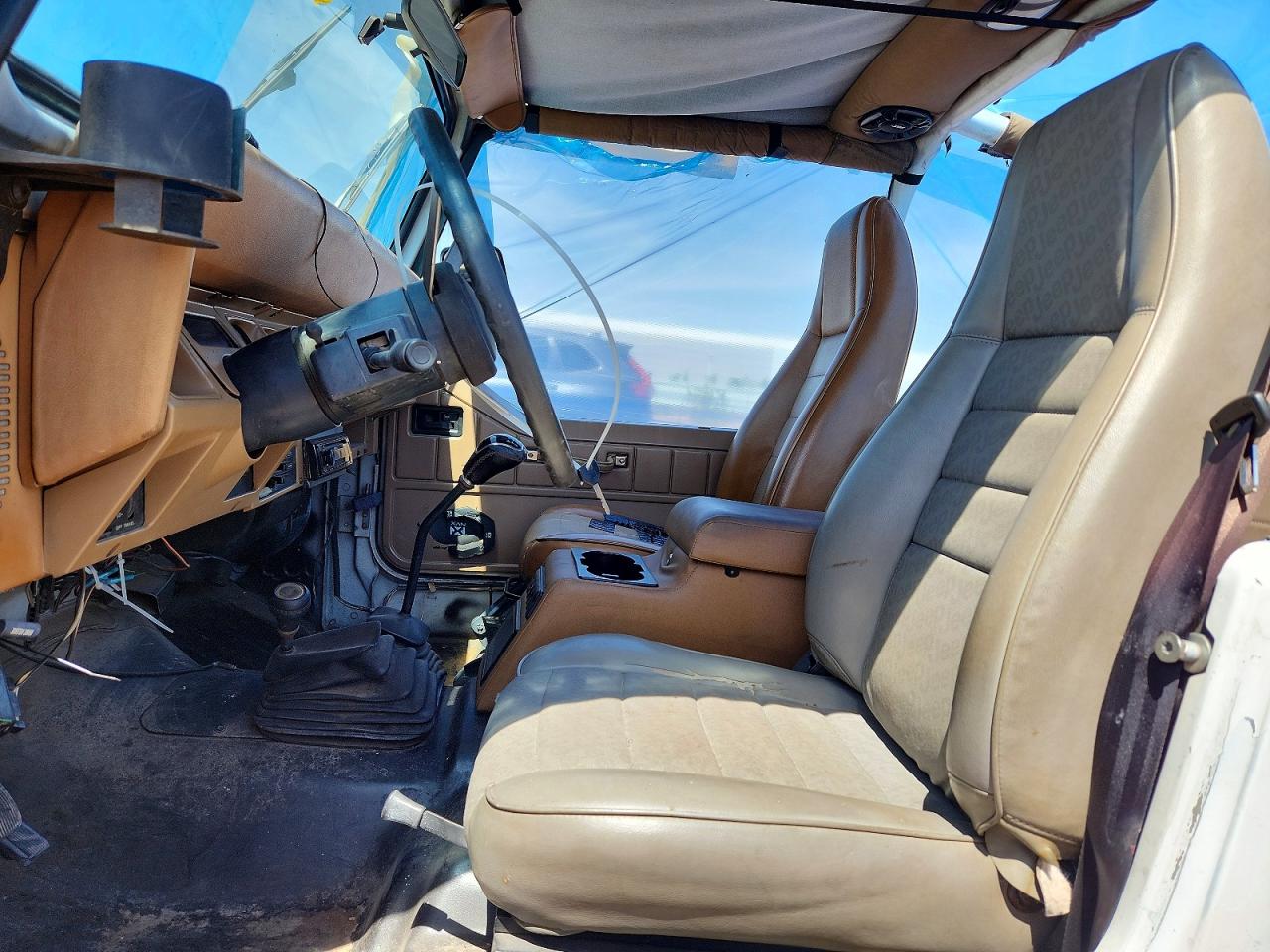 1995 Jeep Wrangler / Yj S White vin: 1J4FY19P4SP260446