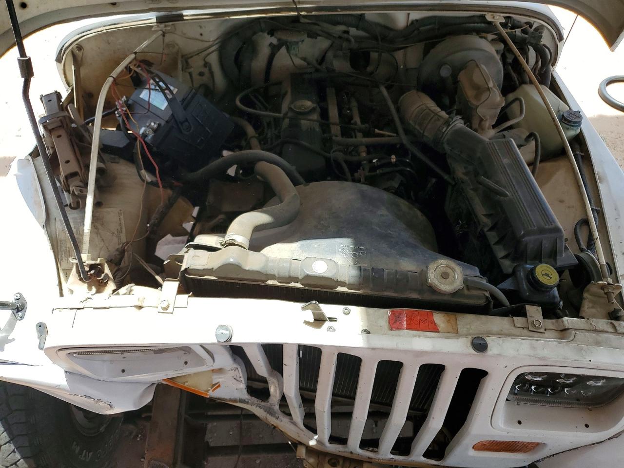 1995 Jeep Wrangler / Yj S White vin: 1J4FY19P4SP260446