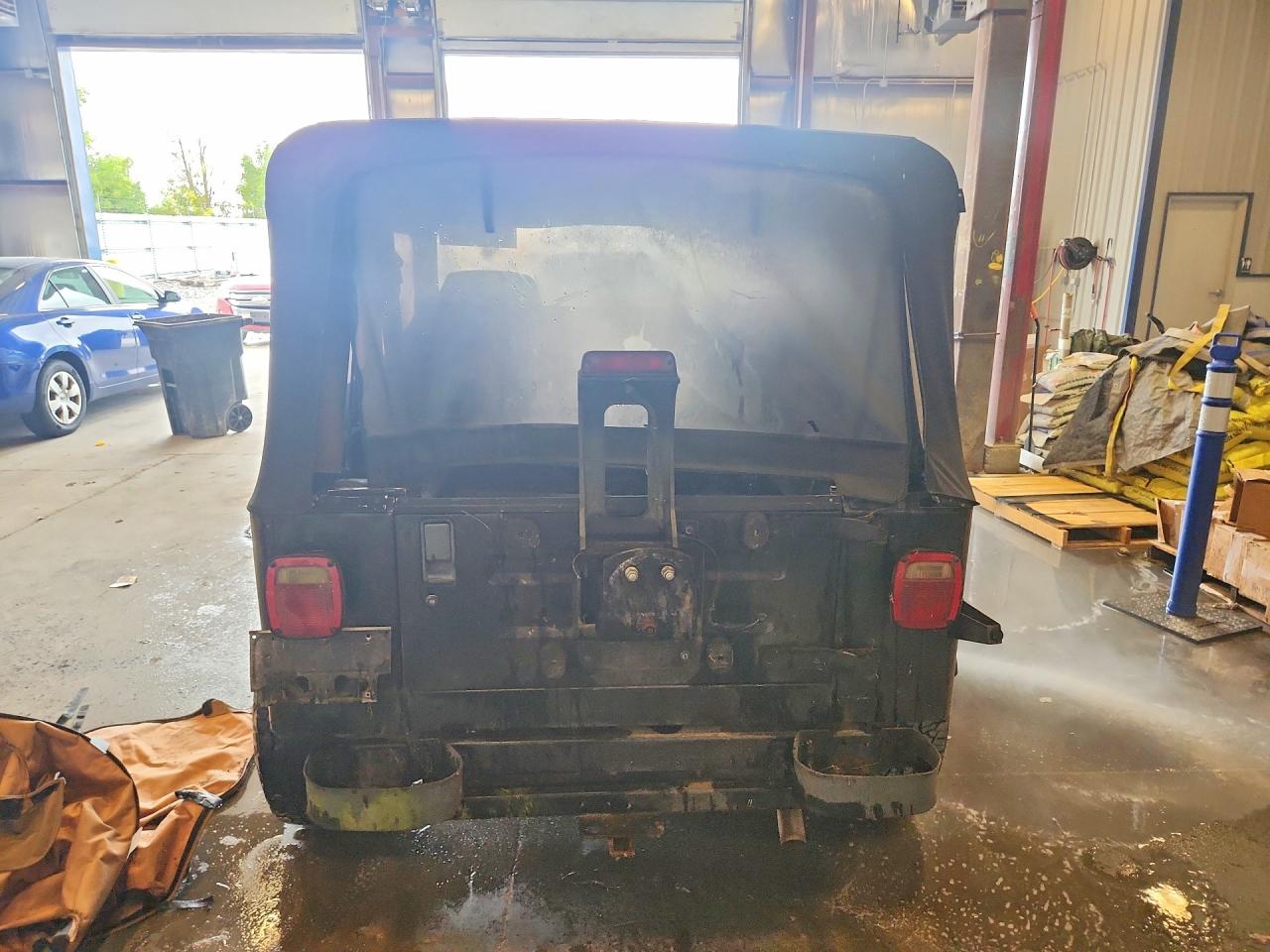 1995 Jeep Wrangler / Yj S Black vin: 1J4FY19P5SP243333