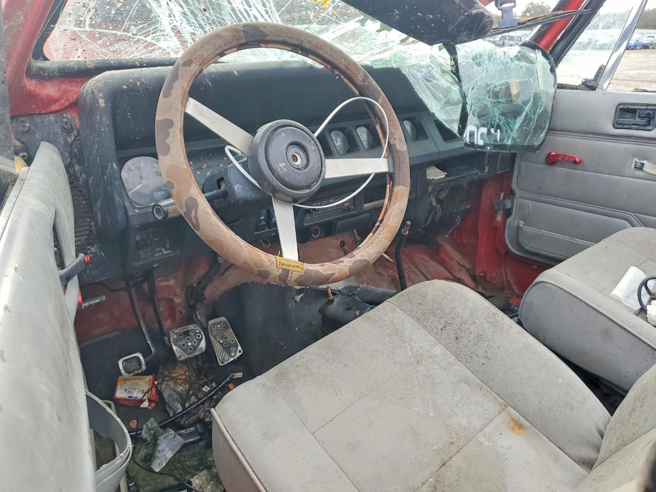 1993 Jeep Wrangler / Yj S Red vin: 1J4FY19P6PP206492