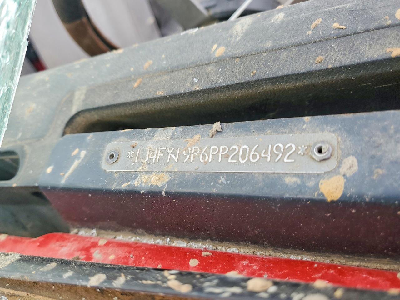 1993 Jeep Wrangler / Yj S Red vin: 1J4FY19P6PP206492