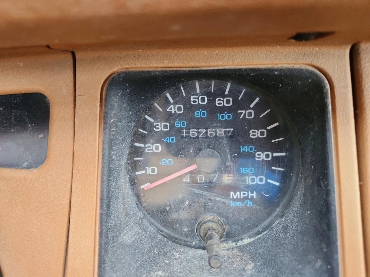 1994 Jeep Wrangler / Yj S Красный vin: 1J4FY19P6RP406484