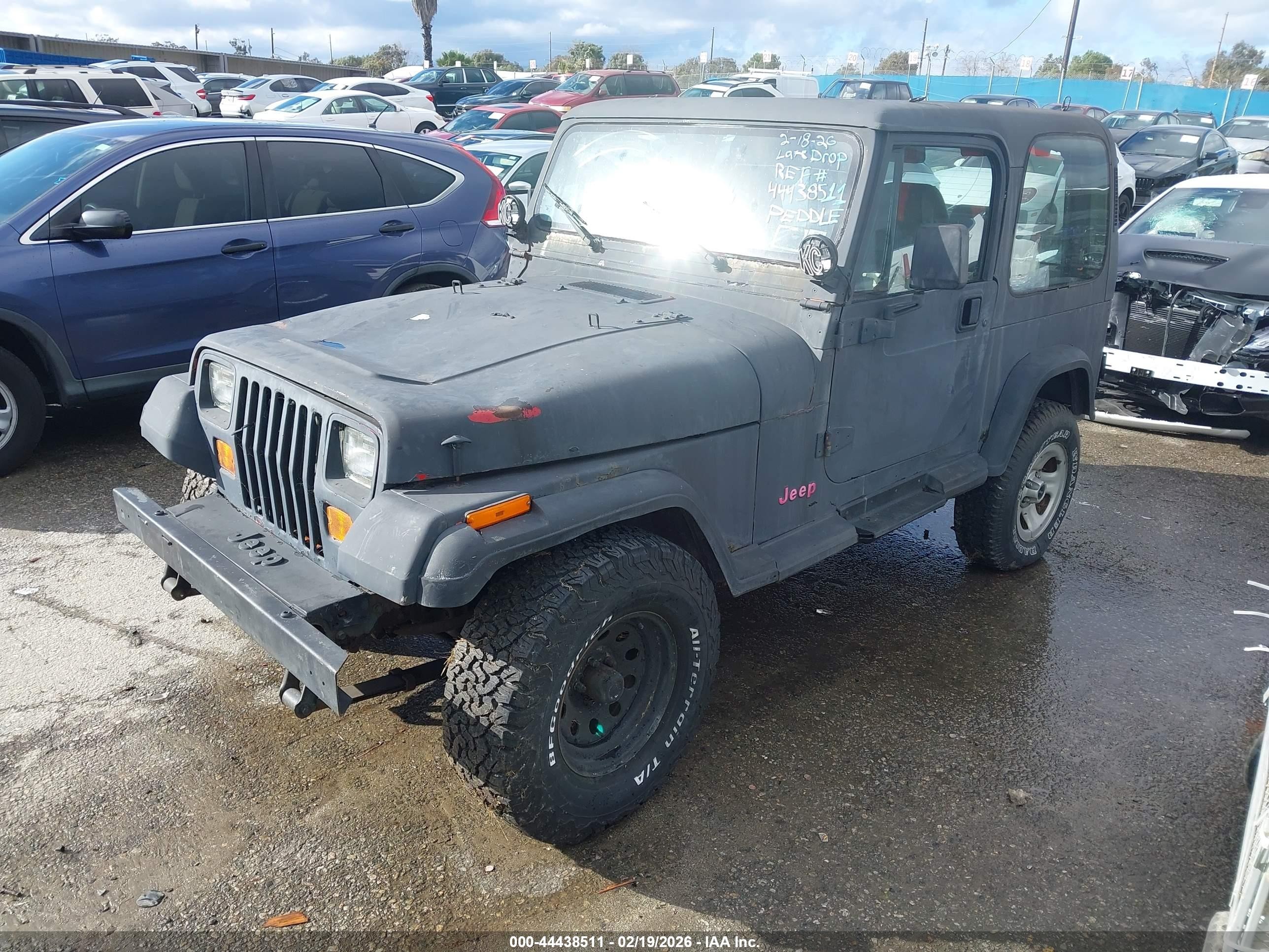 1994 Jeep Wrangler / Yj S Черный vin: 1J4FY19P7RP419745