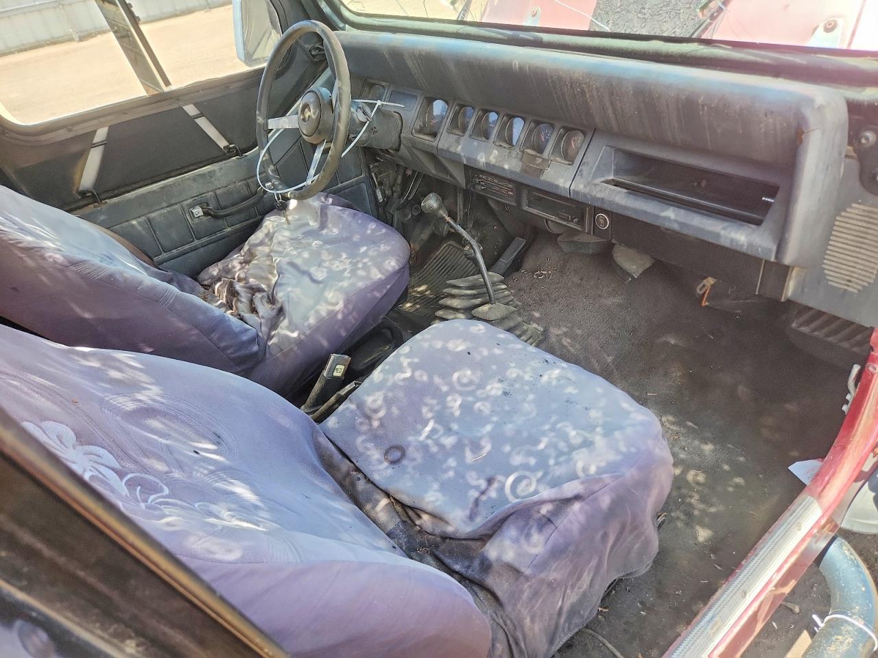 1994 Jeep Wrangler / Yj S Burgundy vin: 1J4FY19P9RP422033