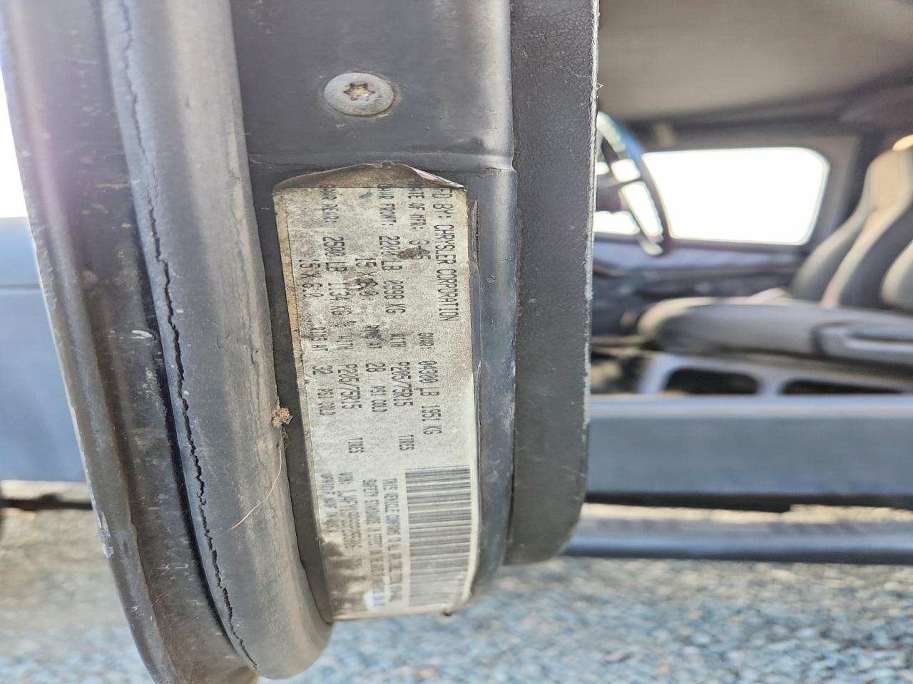 1995 Jeep Wrangler / Yj S Black vin: 1J4FY19P9SP255016
