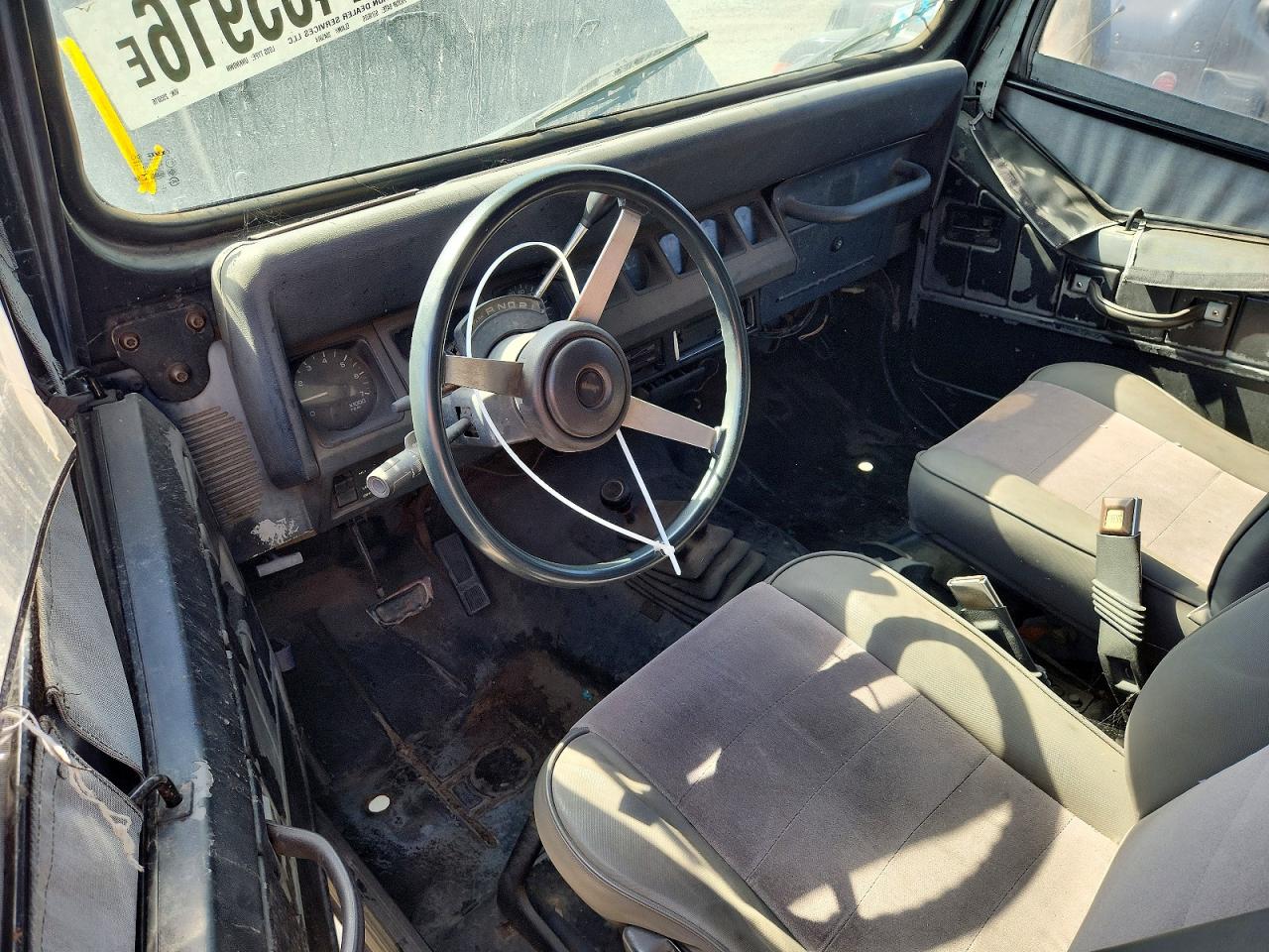 1995 Jeep Wrangler / Yj S Black vin: 1J4FY19P9SP255016