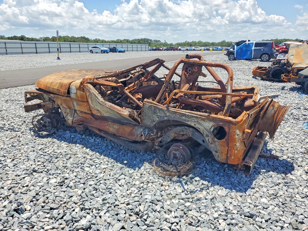 1997 Jeep Wrangler / Tj Sport Burn vin: 1J4FY19S2VP533747