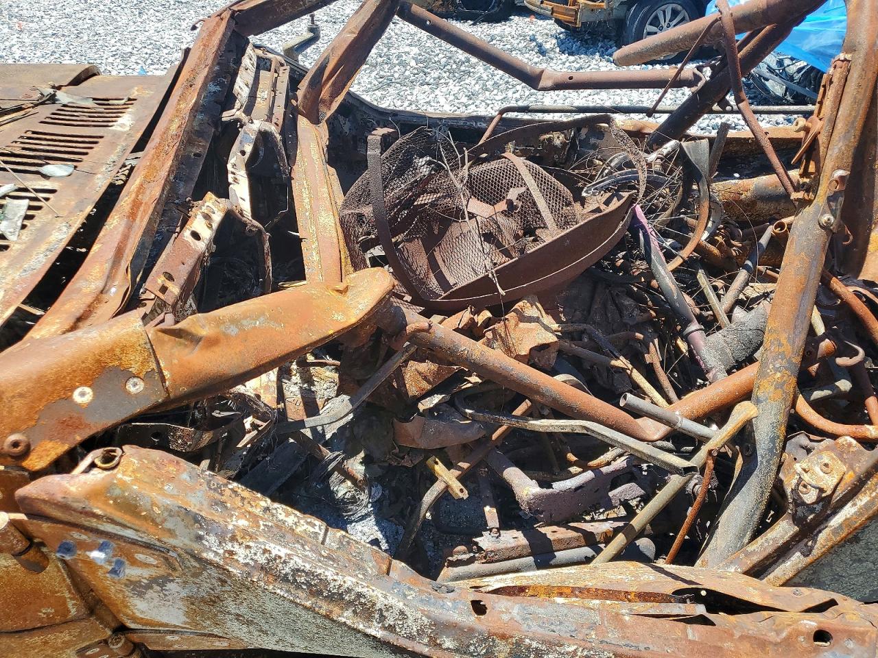 1997 Jeep Wrangler / Tj Sport Burn vin: 1J4FY19S2VP533747