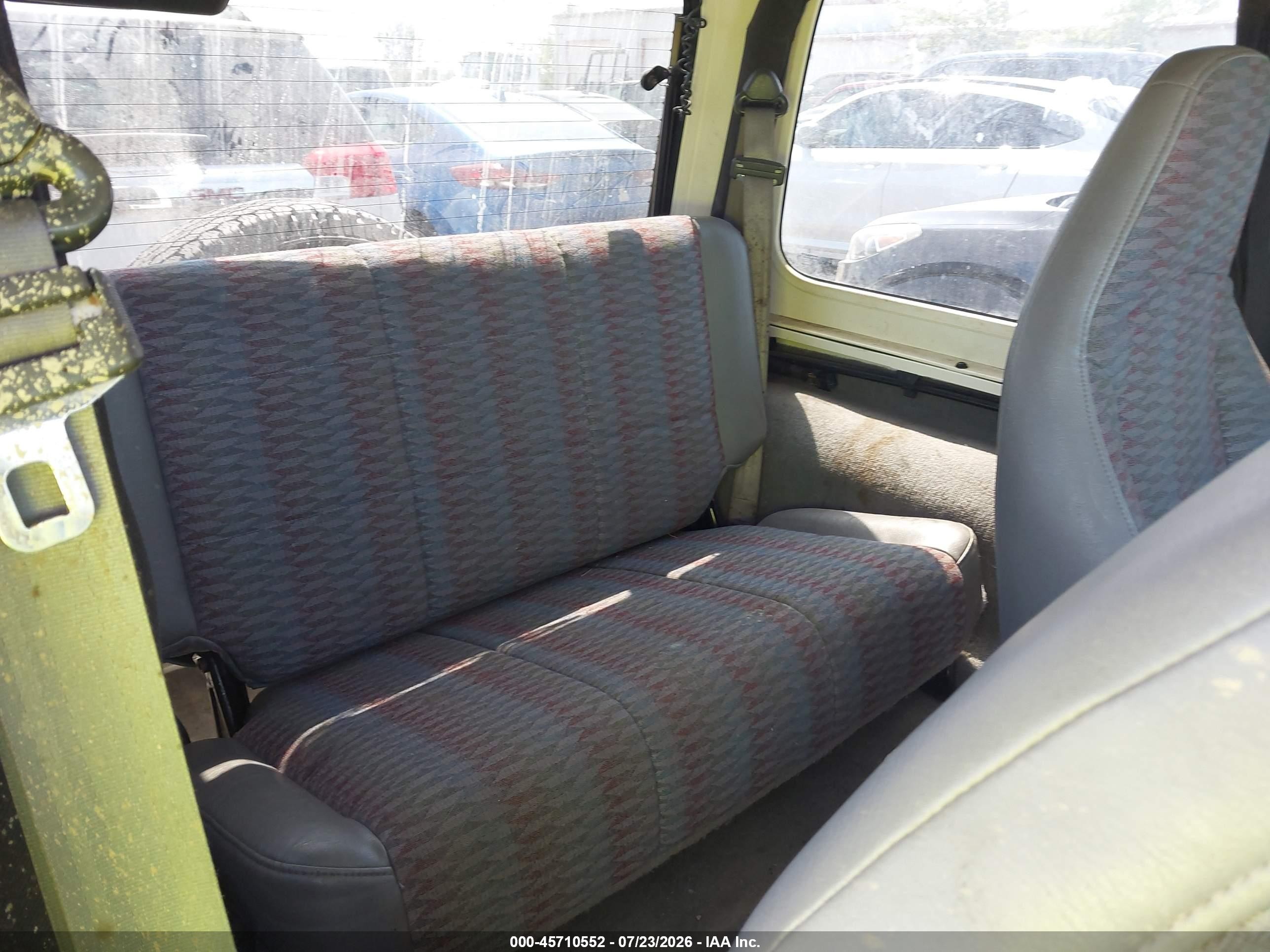 1998 Jeep Wrangler Sport Белый vin: 1J4FY19S3WP724885