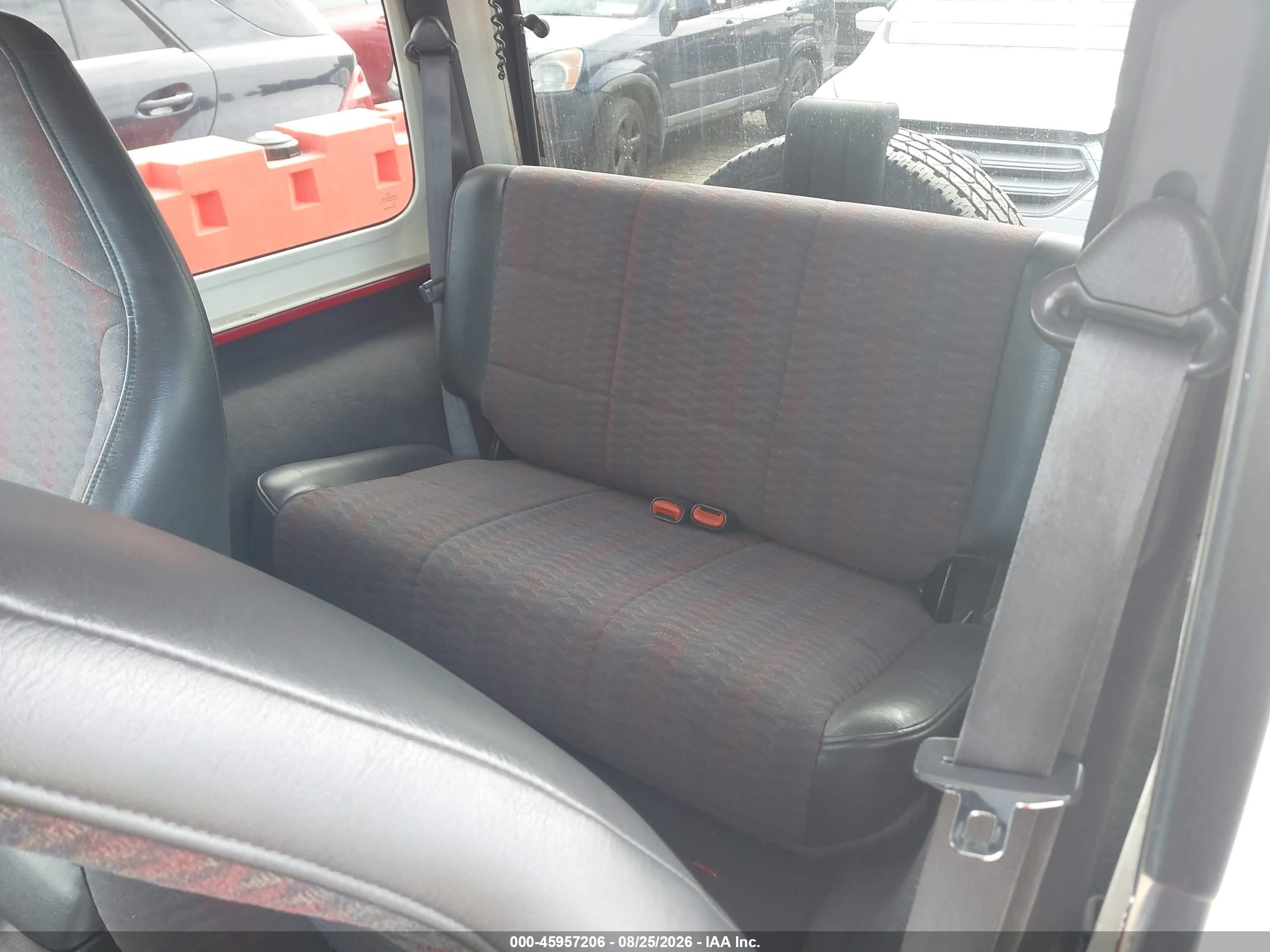 1999 Jeep Wrangler Sport Red vin: 1J4FY19S4XP495375