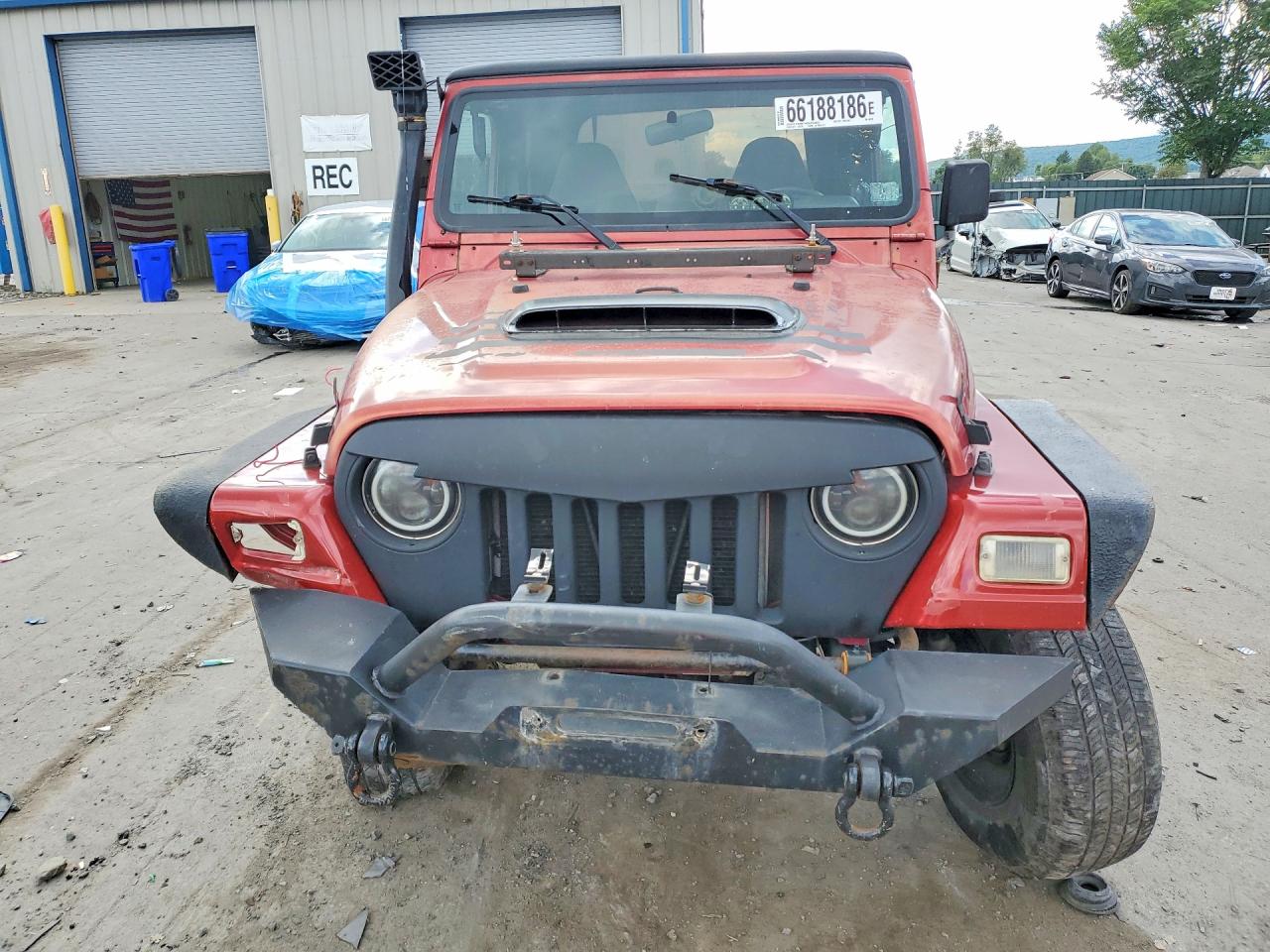 1999 Jeep Wrangler / Tj Sport Burgundy vin: 1J4FY19S5XP401035