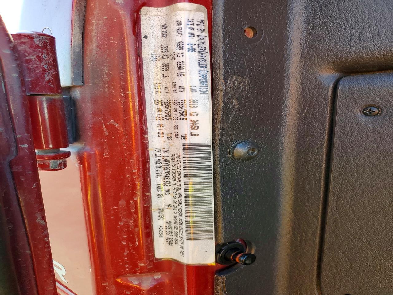 1999 Jeep Wrangler / Tj Sport Orange vin: 1J4FY19S7XP491613