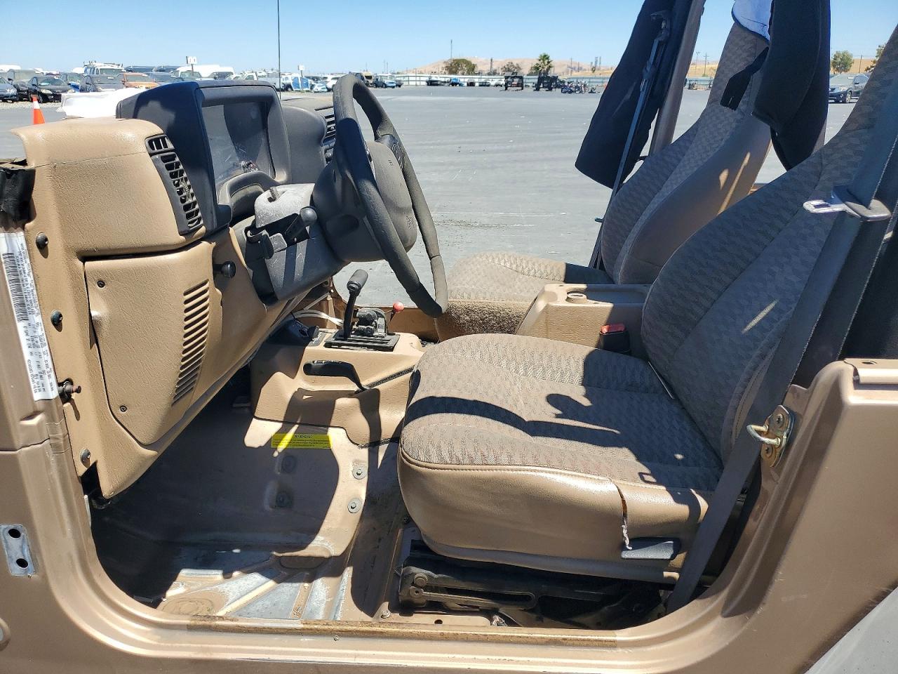 1999 Jeep Wrangler / Tj Sport Gold vin: 1J4FY19S9XP409560