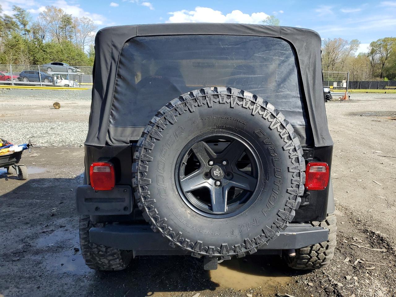 1998 Jeep Wrangler / Tj Sport Black vin: 1J4FY19SXWP803101