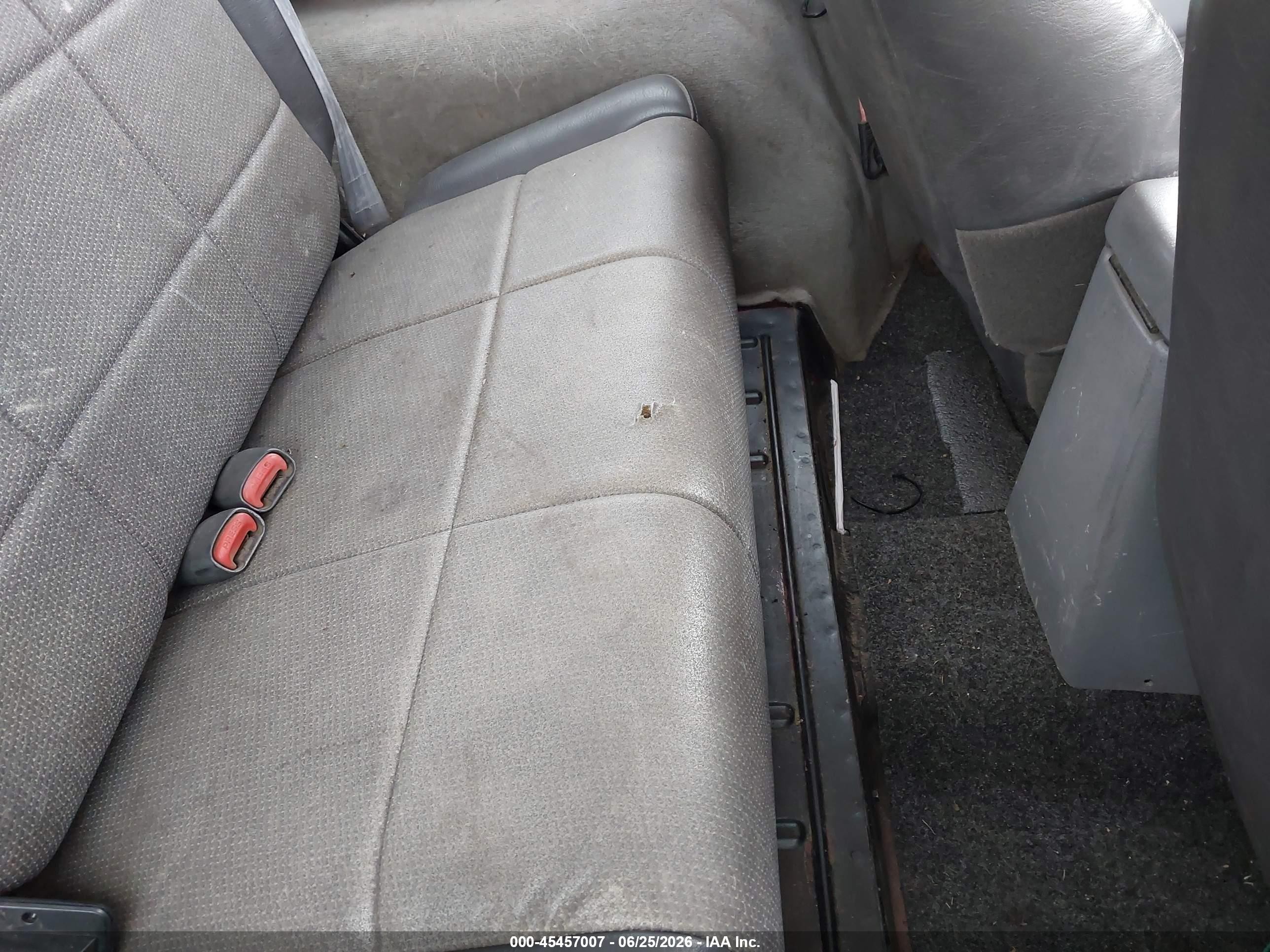 1997 Jeep Wrangler Se Maroon vin: 1J4FY29P0VP550306