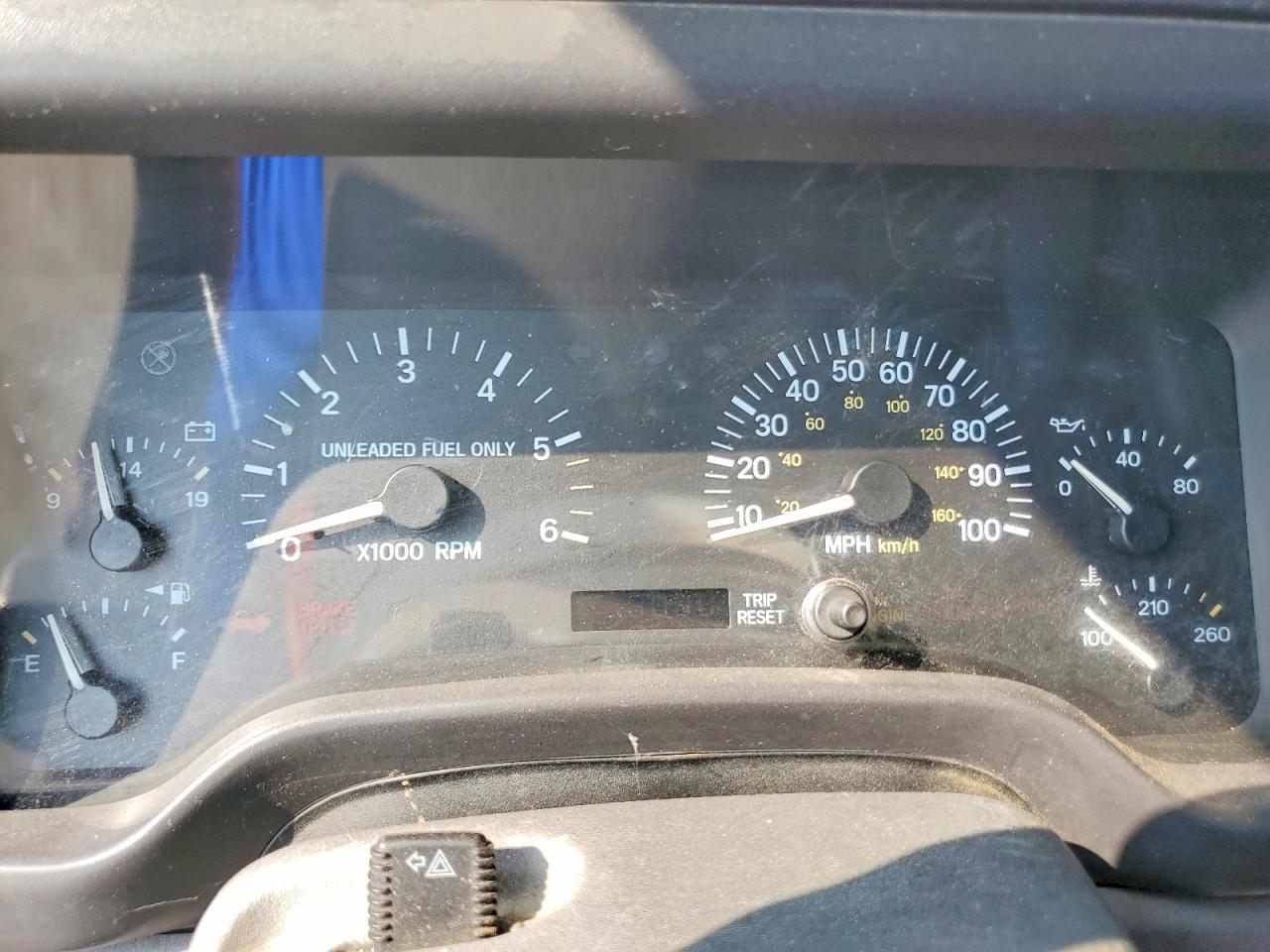1998 Jeep Wrangler / Tj Se Red vin: 1J4FY29P0WP783376