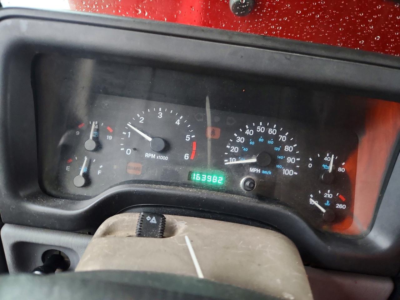 1998 Jeep Wrangler / Tj Se Red vin: 1J4FY29P2WP764165