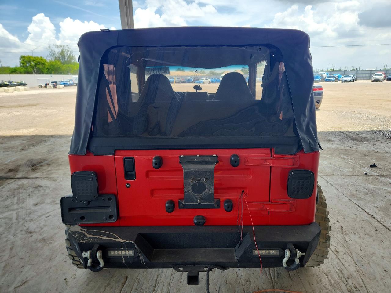 1999 Jeep Wrangler / Tj Se Red vin: 1J4FY29P2XP400264