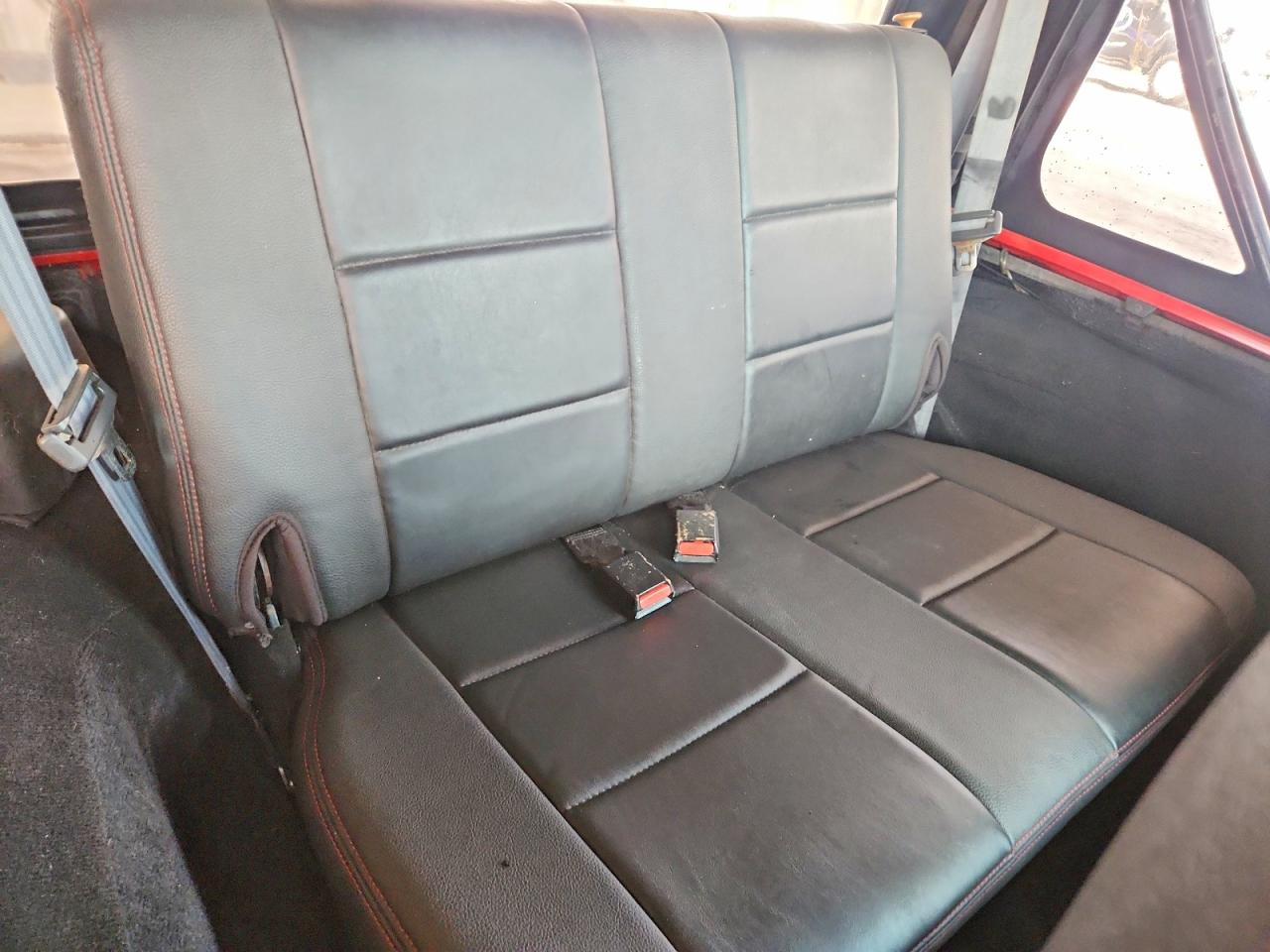 1999 Jeep Wrangler / Tj Se Red vin: 1J4FY29P2XP400264
