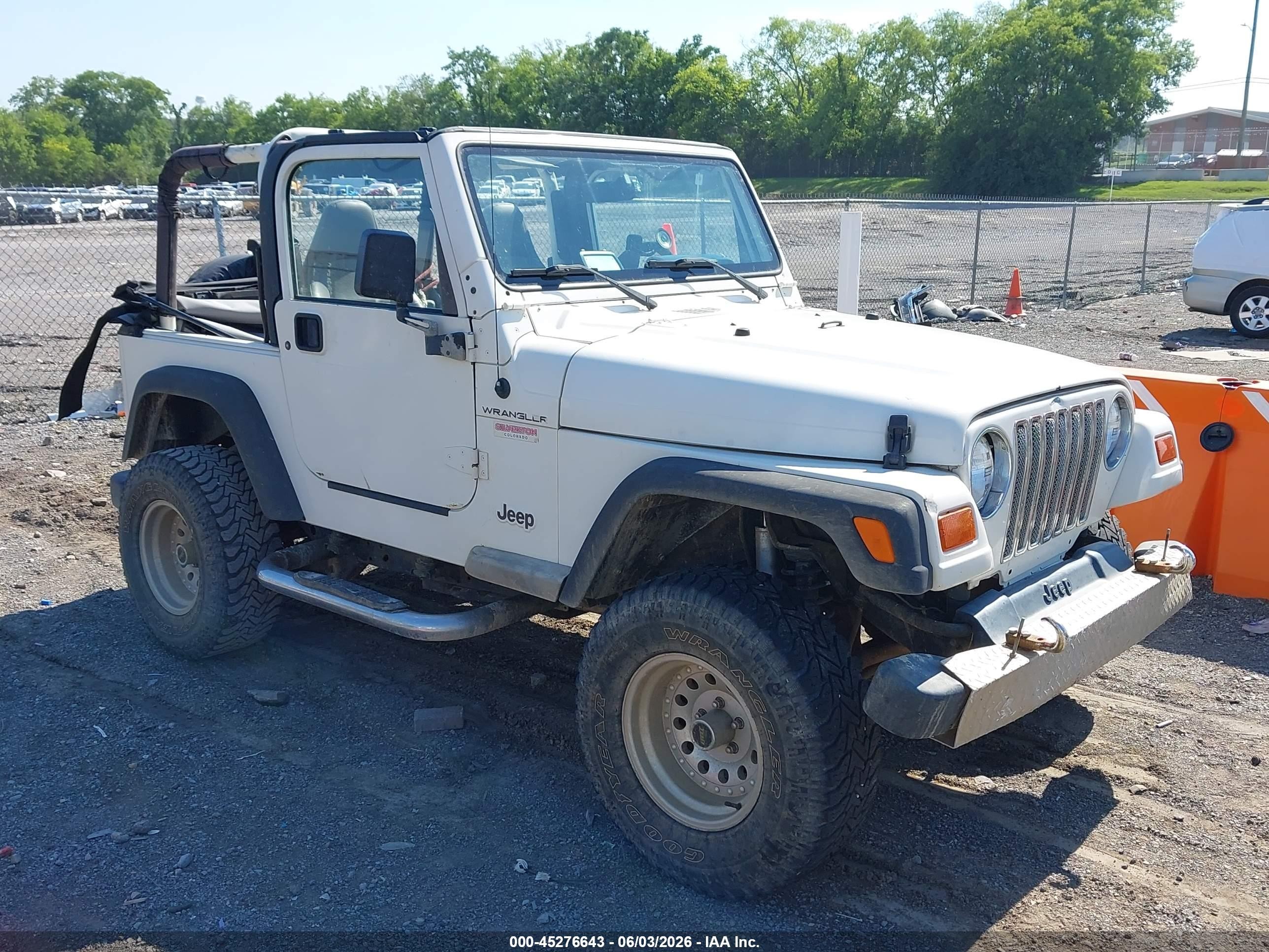 1998 Jeep Wrangler Se White vin: 1J4FY29P3WP766166