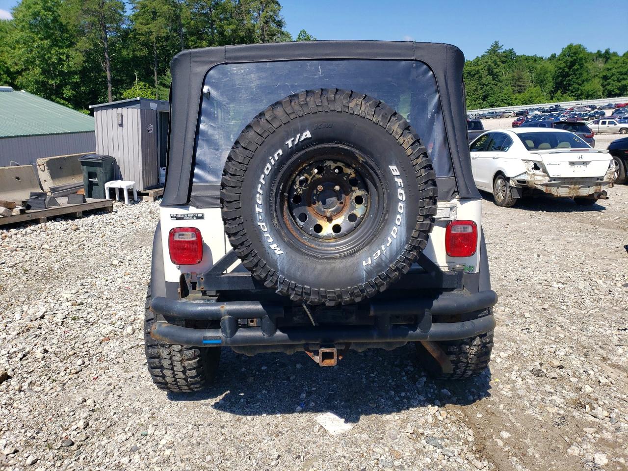 1998 Jeep Wrangler White vin: 1J4FY29P5WP765620