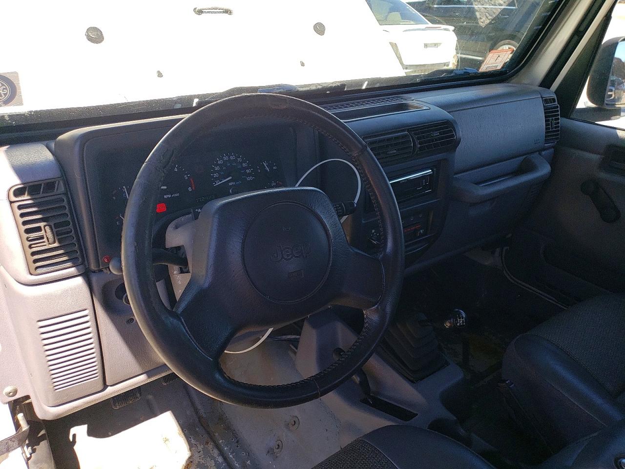 1998 Jeep Wrangler White vin: 1J4FY29P5WP765620
