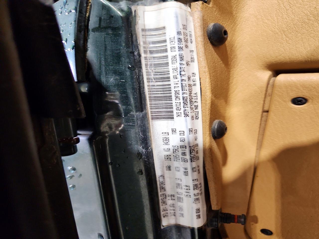1997 Jeep Wrangler / Tj Se Green vin: 1J4FY29P6VP443180