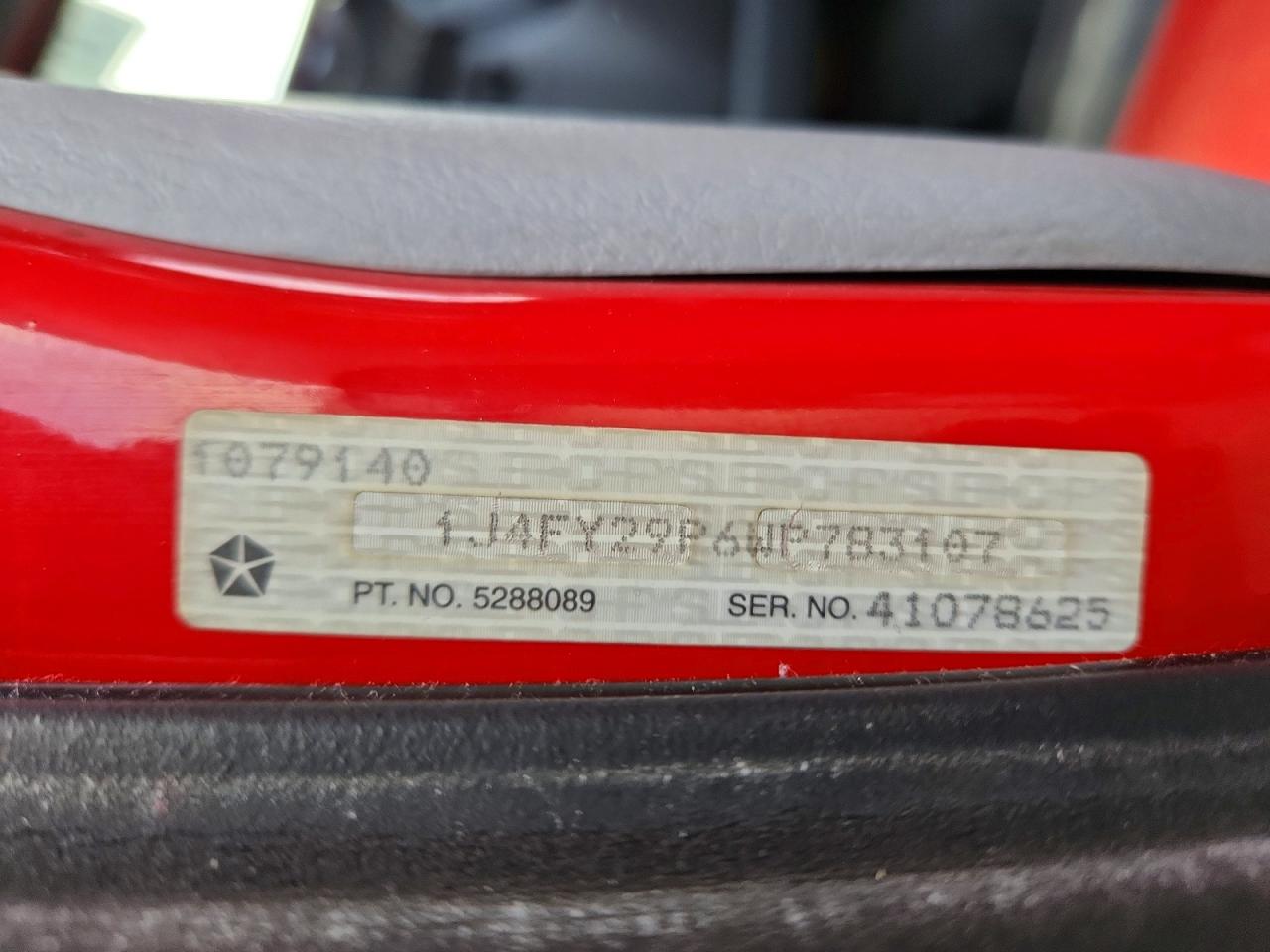 1998 Jeep Wrangler / Tj Se Red vin: 1J4FY29P6WP783107